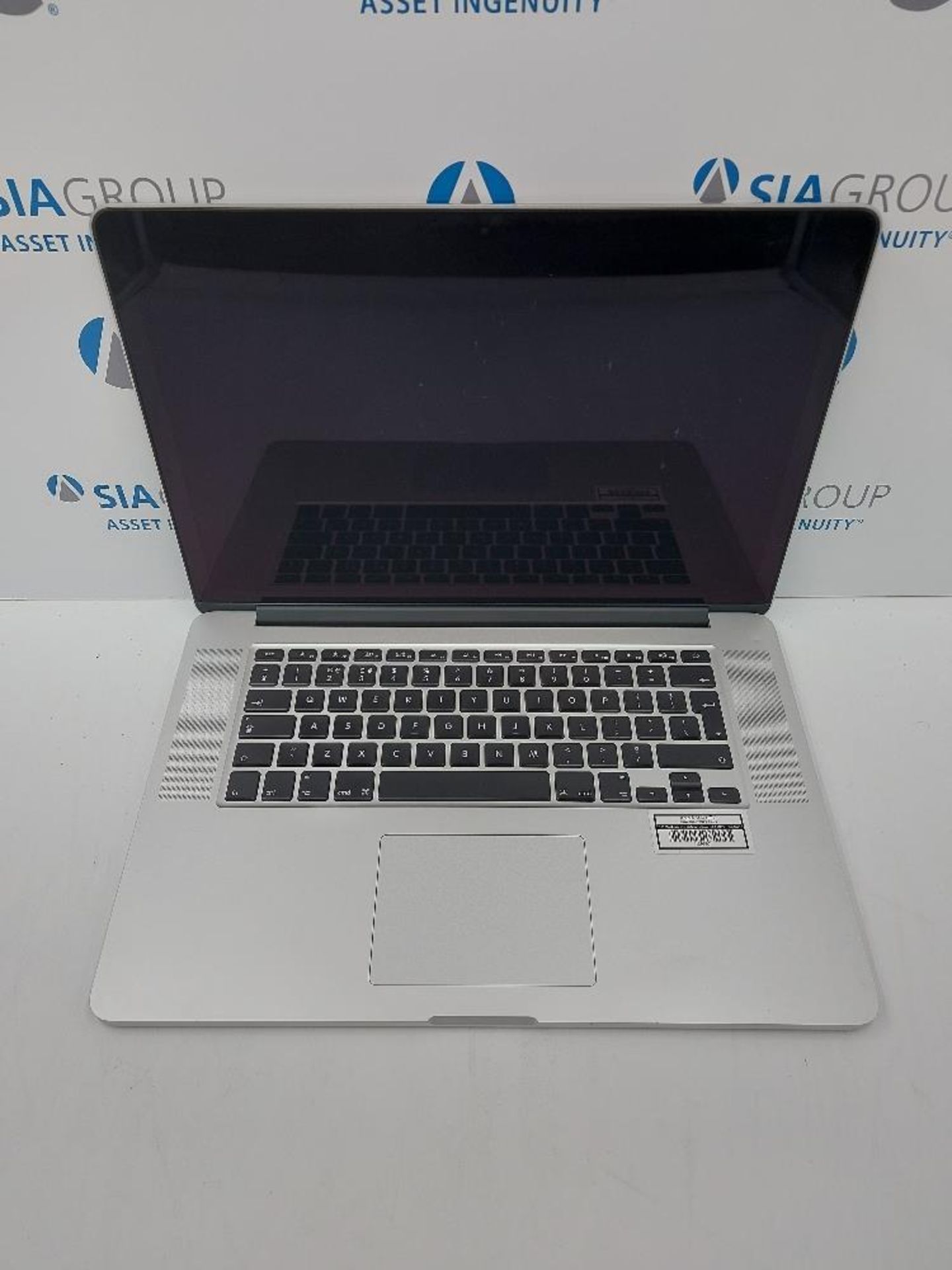 Apple 15'' MacBook Pro A1398 Pro Retina with Peli Case - Image 3 of 9