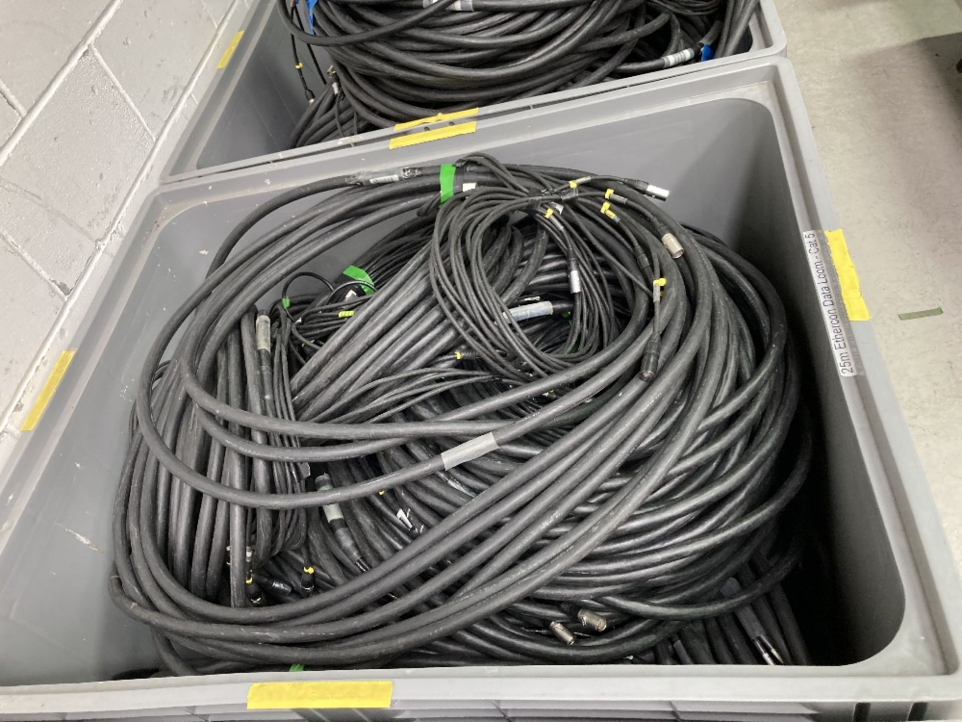 Quantity 25m Ethercon Data Loom CAT 5 Cables With Plastic Container - Image 2 of 4