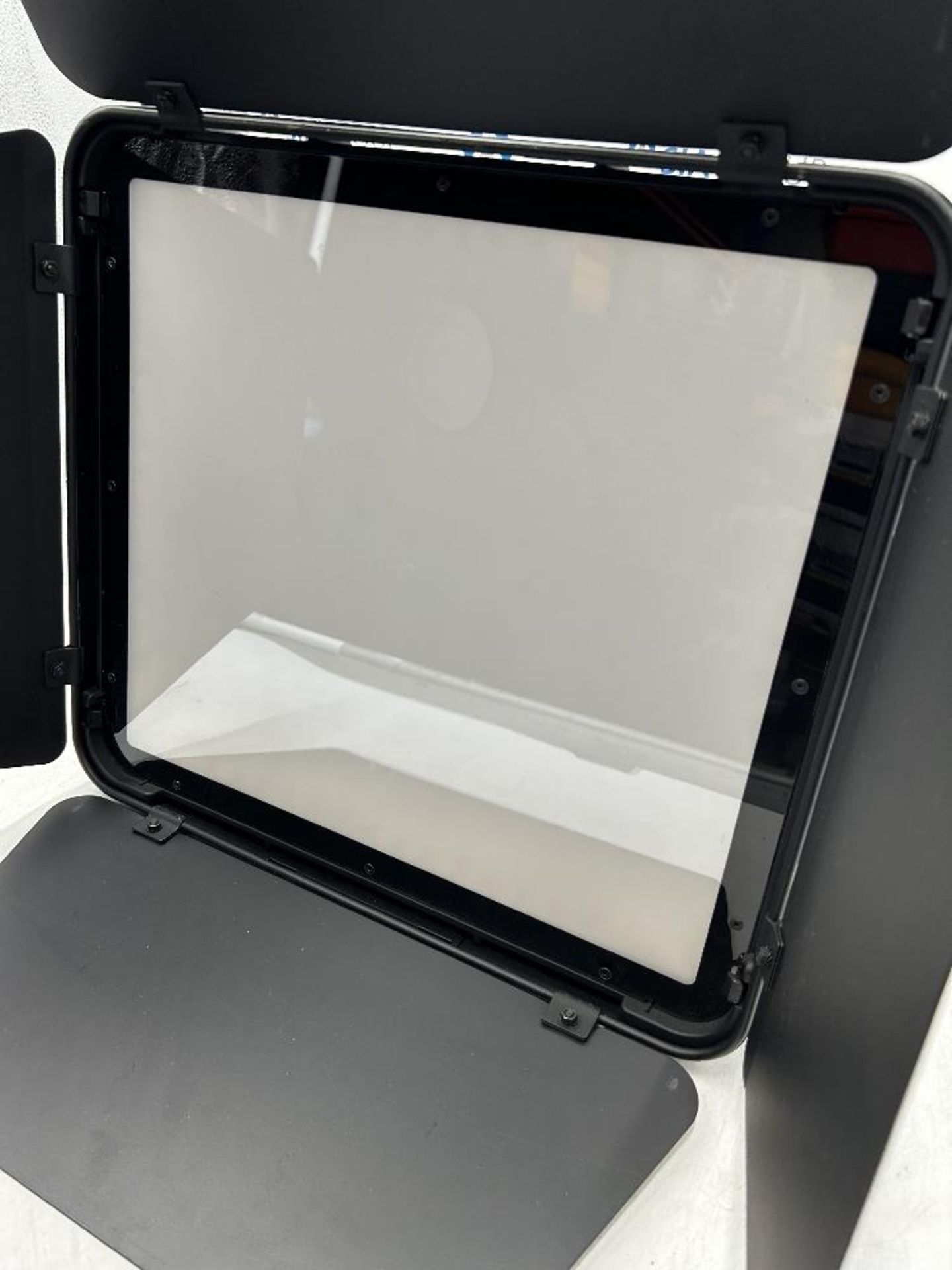 Rotolight Titan X1 LED Light Panel Kit - Image 3 of 17