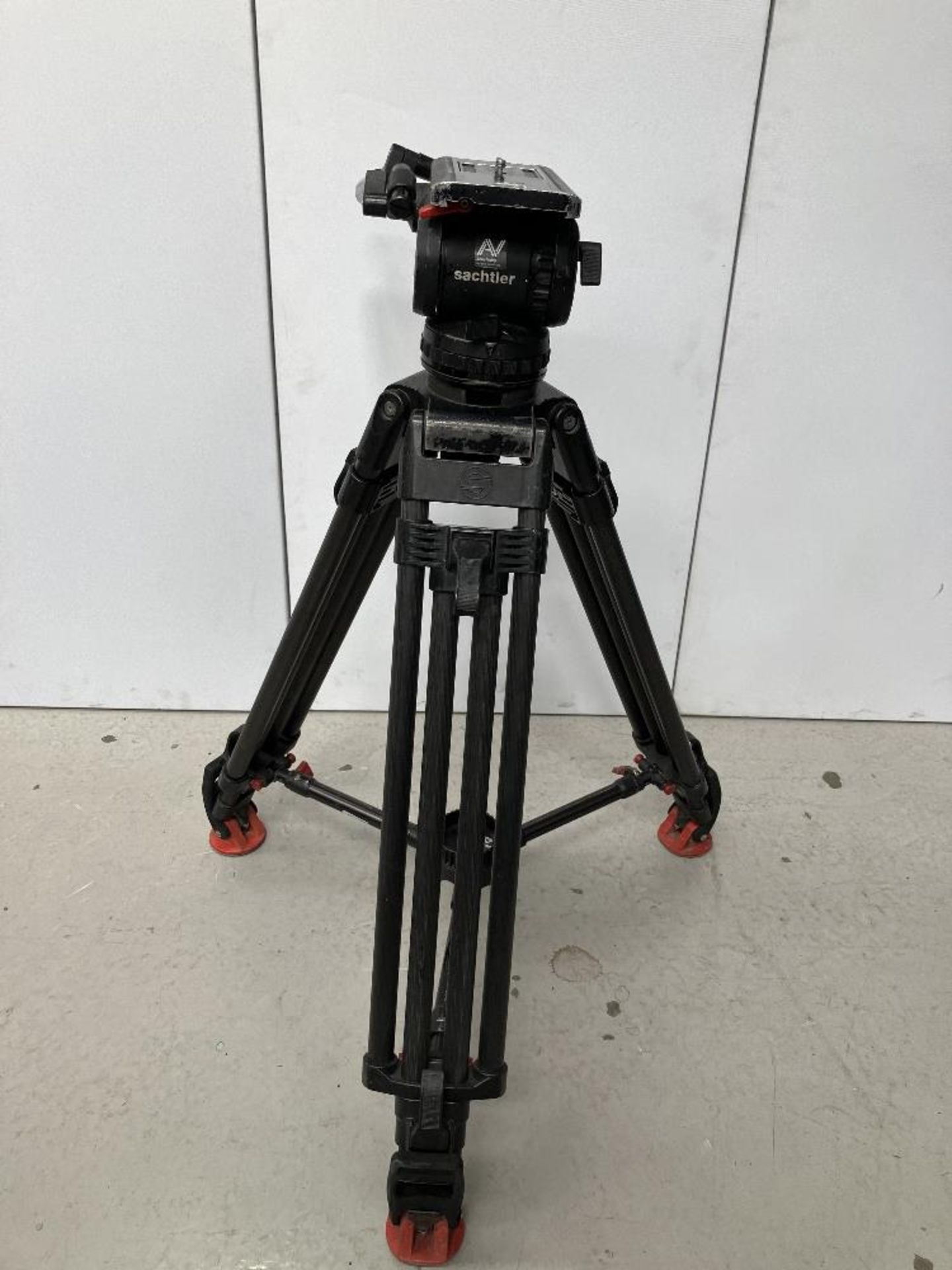 Sachtler 20P Fluid Tripod Head with Extendable Carbon Fibre Legs