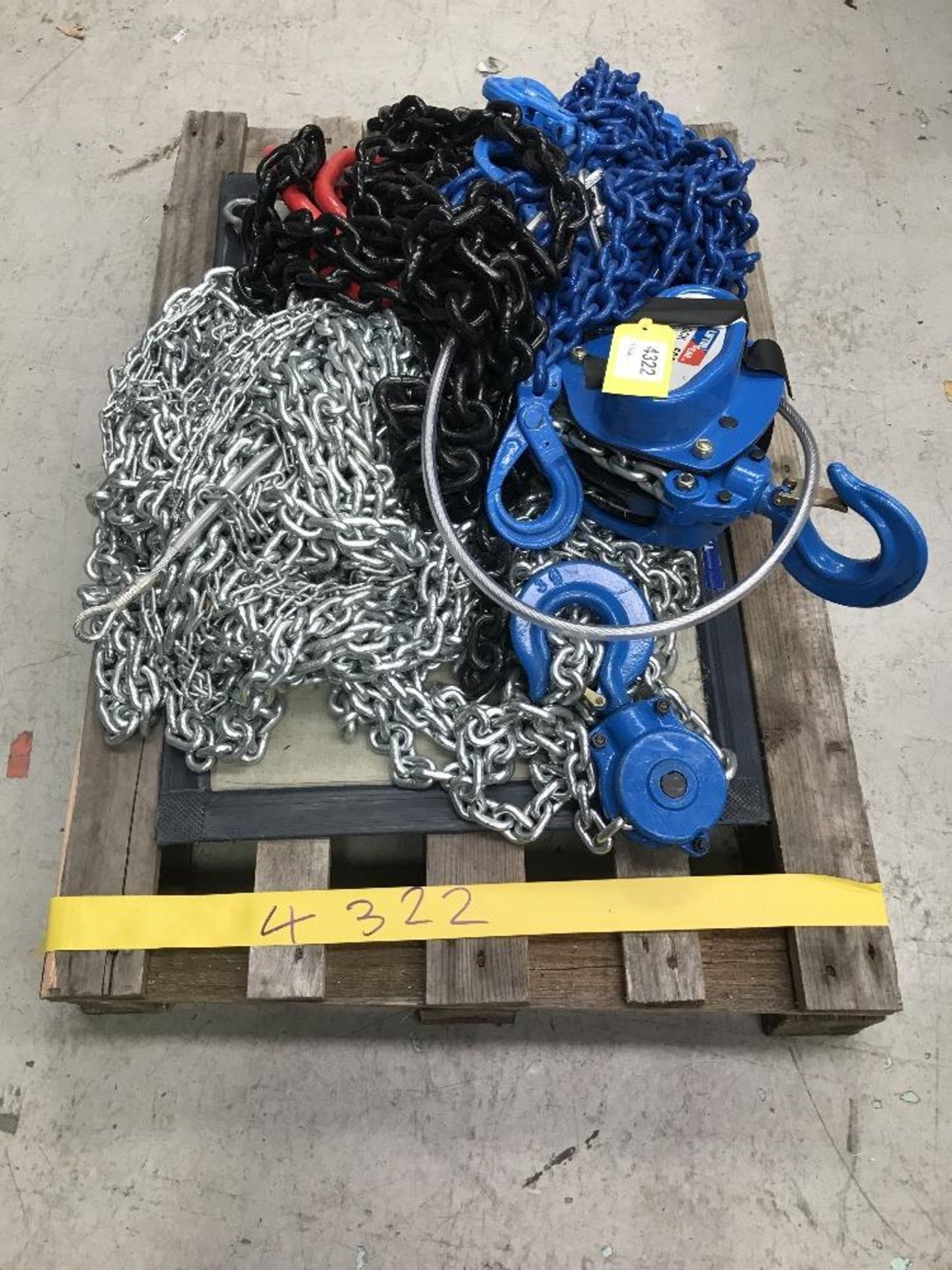 Pallet of Chain Lifting Hoists