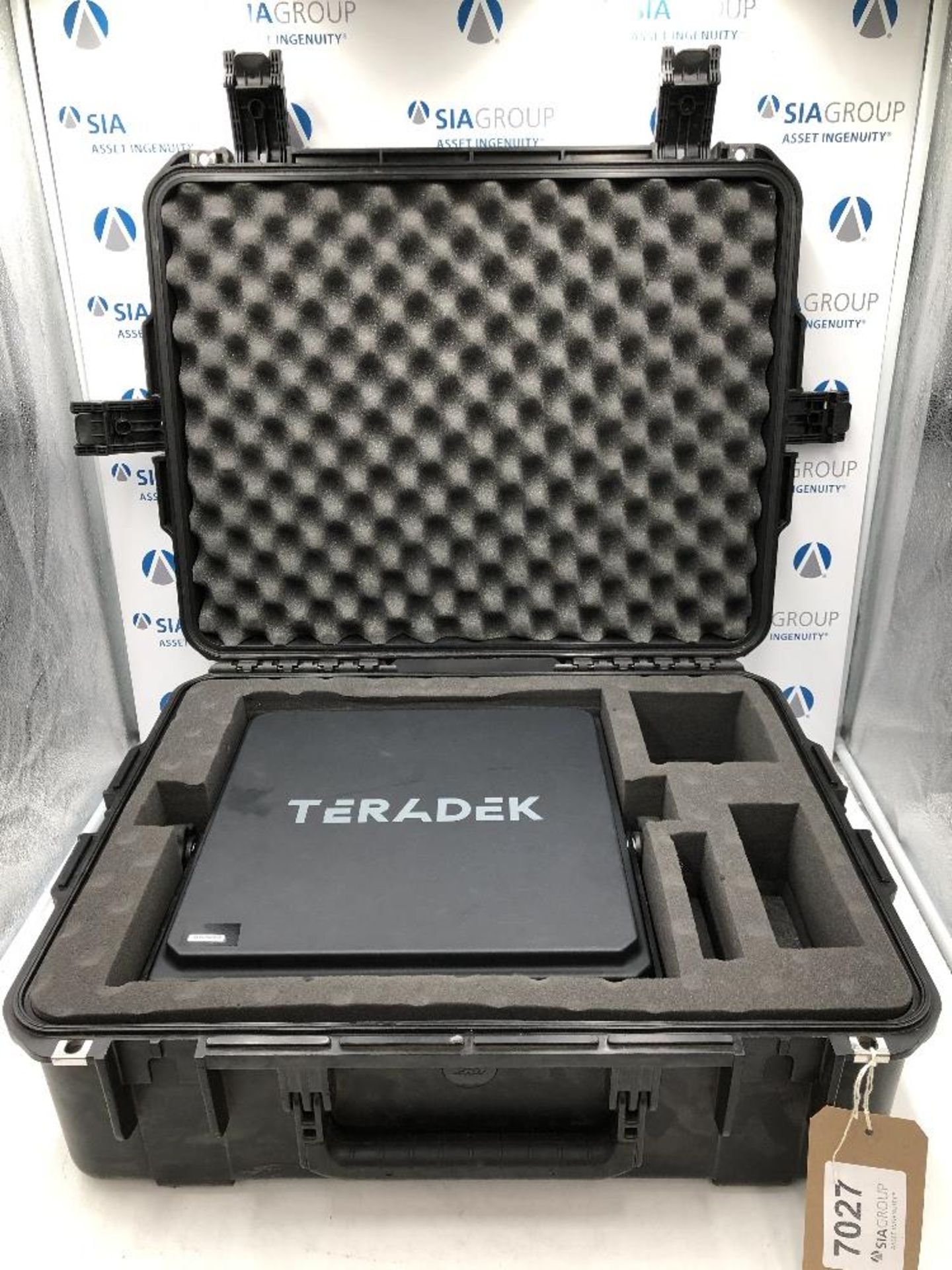 Teradek Bolt 3000 Array Panel/Antenna With Array Mount And Carry Case