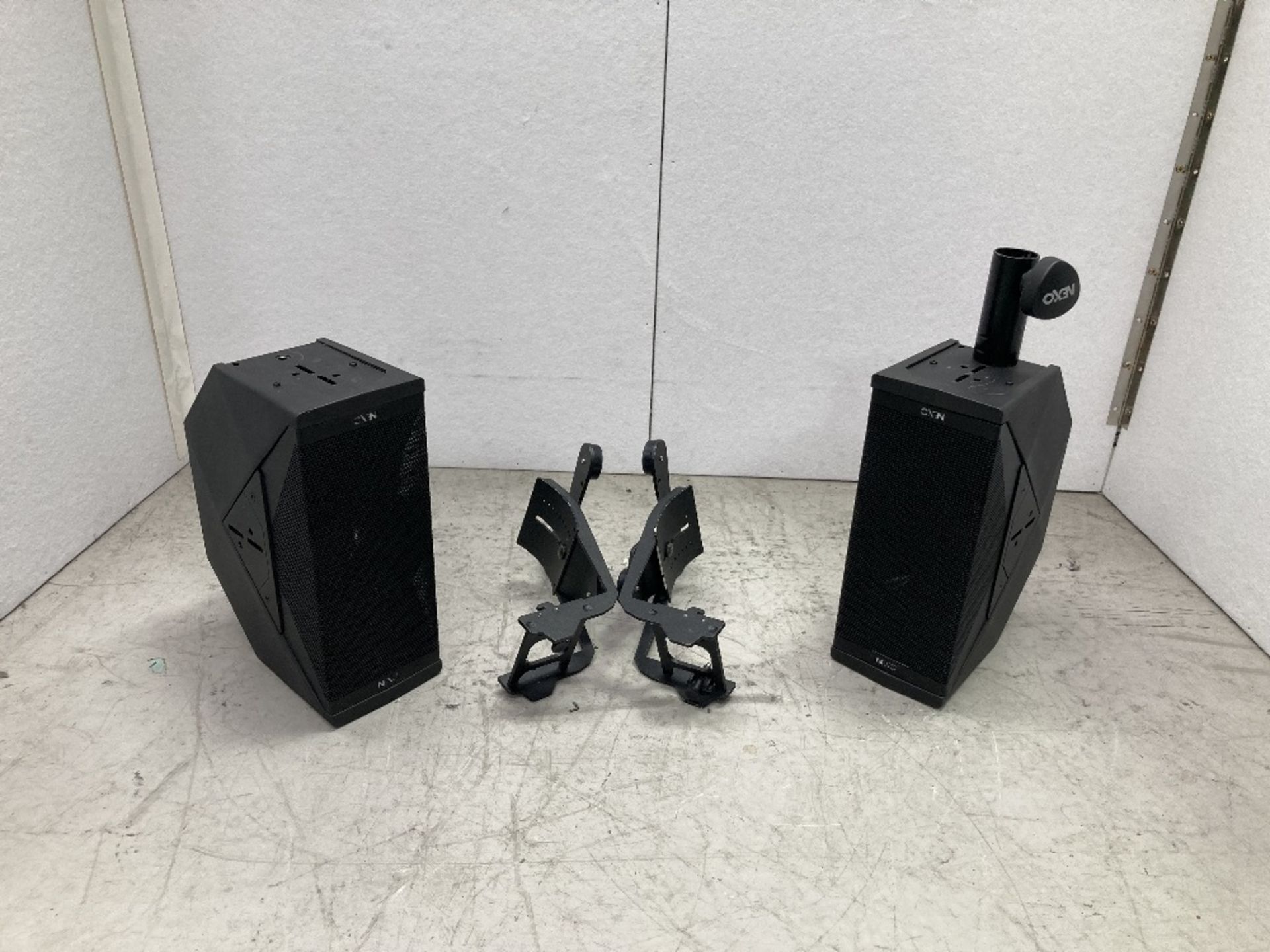 (2) Nexo ID24 Loudspeakers, (1) Pole Mount & Protective Case