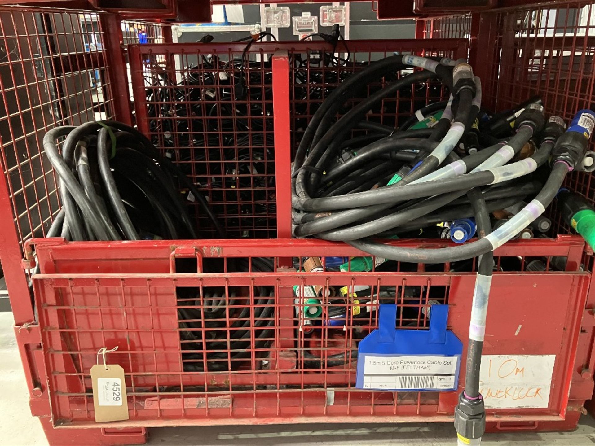 Large Quantity of 1.5m 5 Core Powerlock Cable Set M-F with Steel Fabricated Stillage - Image 5 of 5