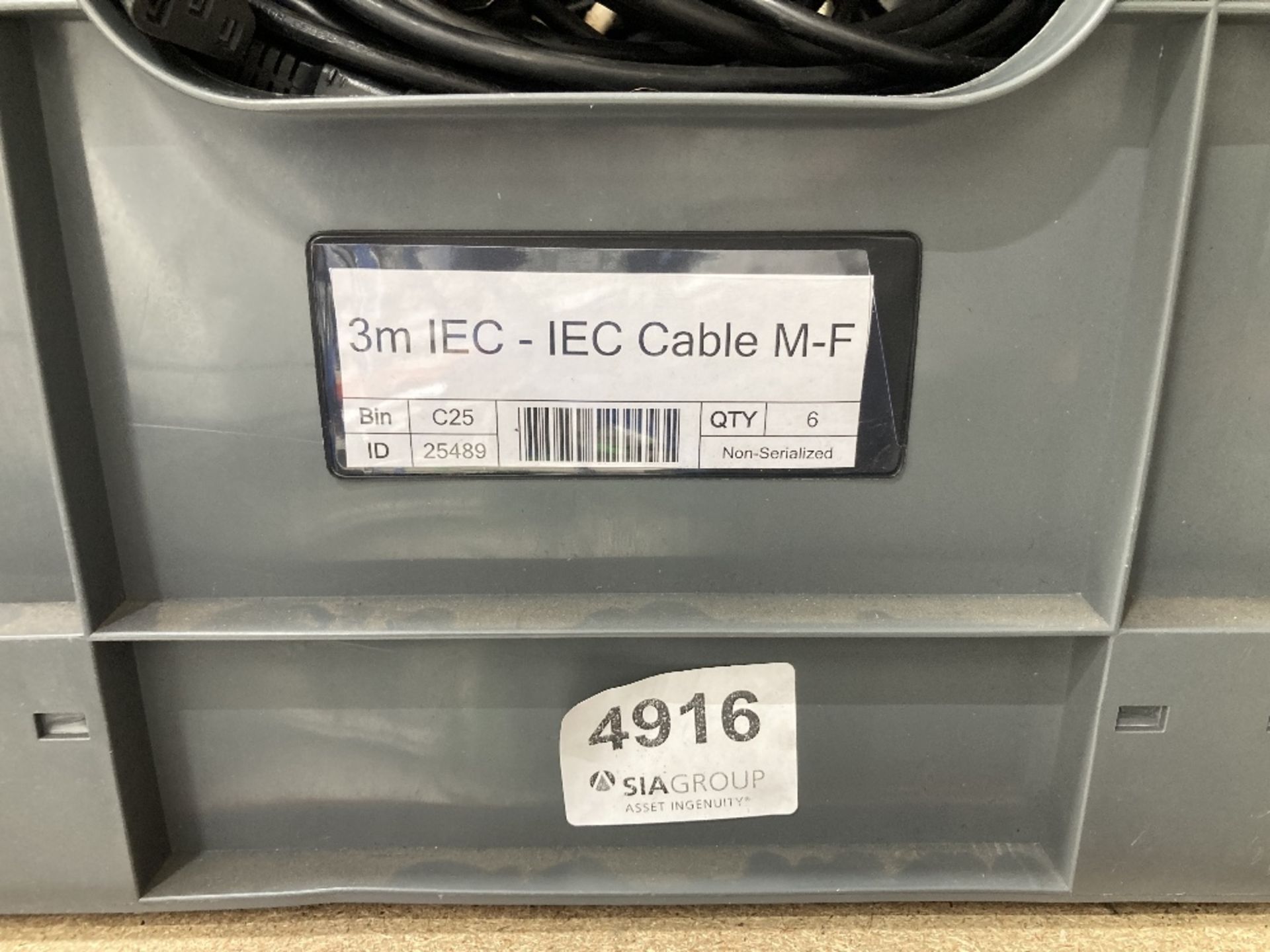 Large Quantity Of 3m IEC M-F Cable With Plastic Lin Bin - Bild 7 aus 7