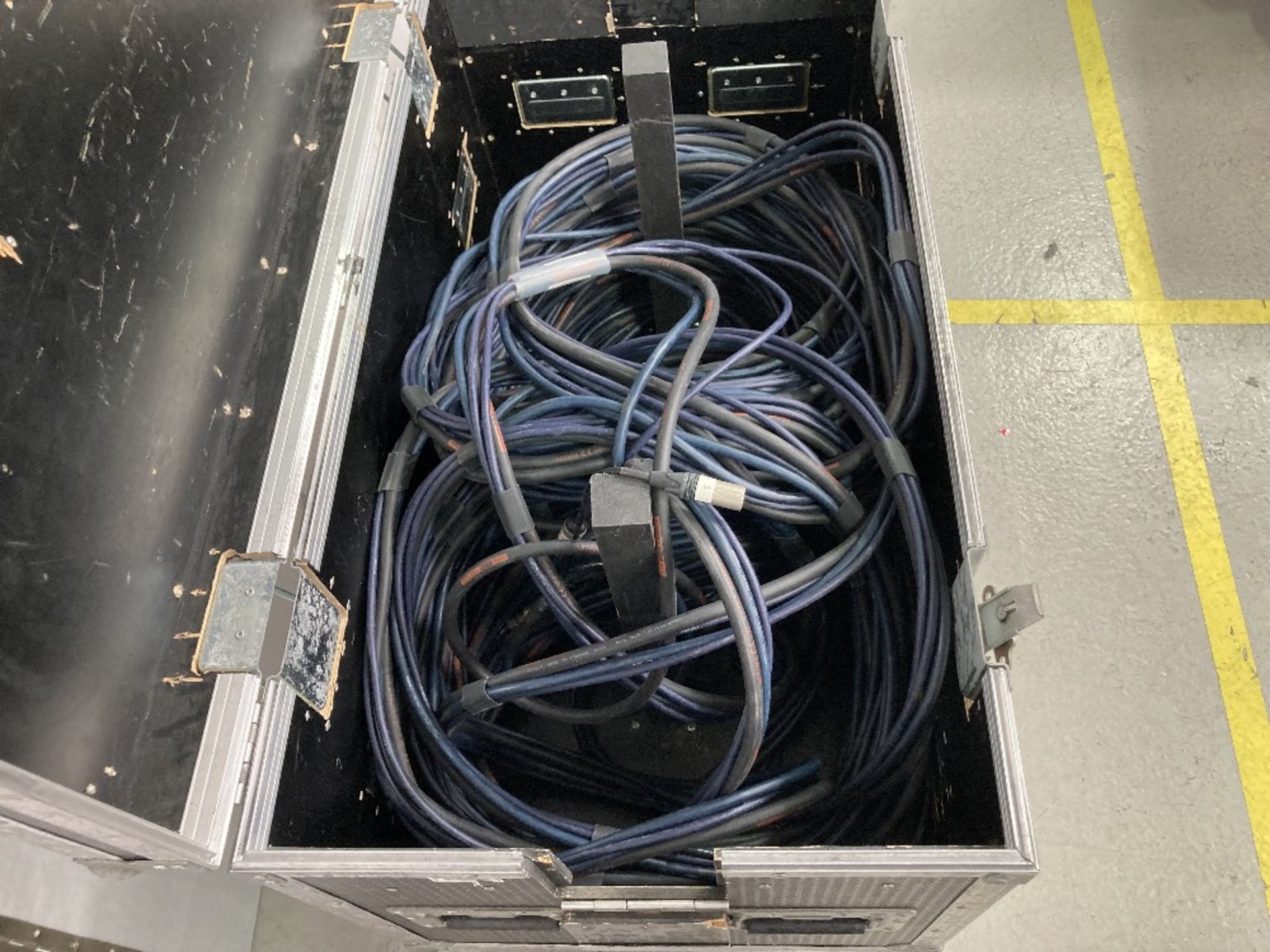 Yamaha 75mtr CAT 5 Multicore Cable & Heavy Duty Mobile Flight Case - Image 2 of 4