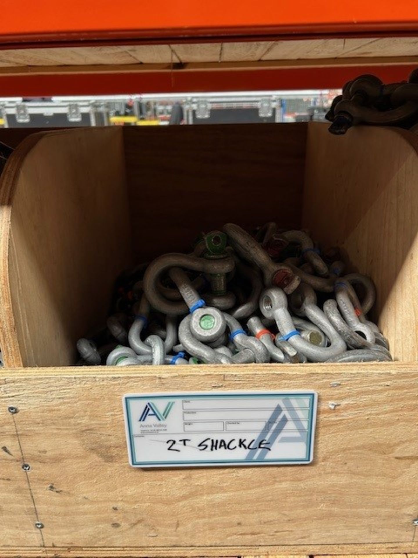 Contents Of Rigging Rack - Image 9 of 17