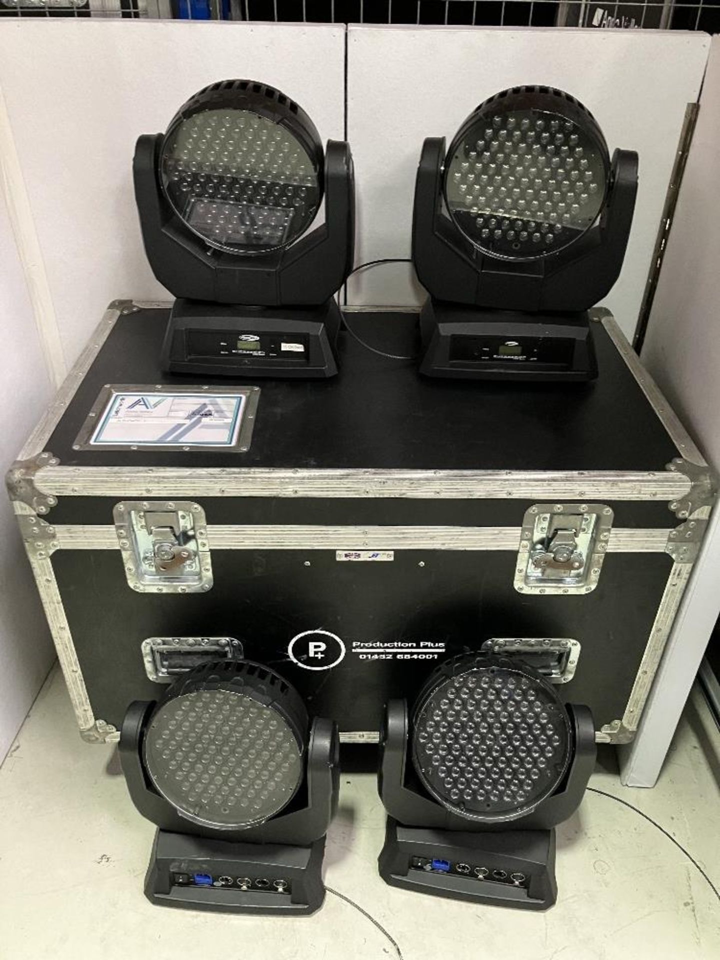 (4) Showtec Expression 33000 Zoom RGBW LED Moving Lights with Heavy Duty Mobile Flight Case - Image 2 of 6