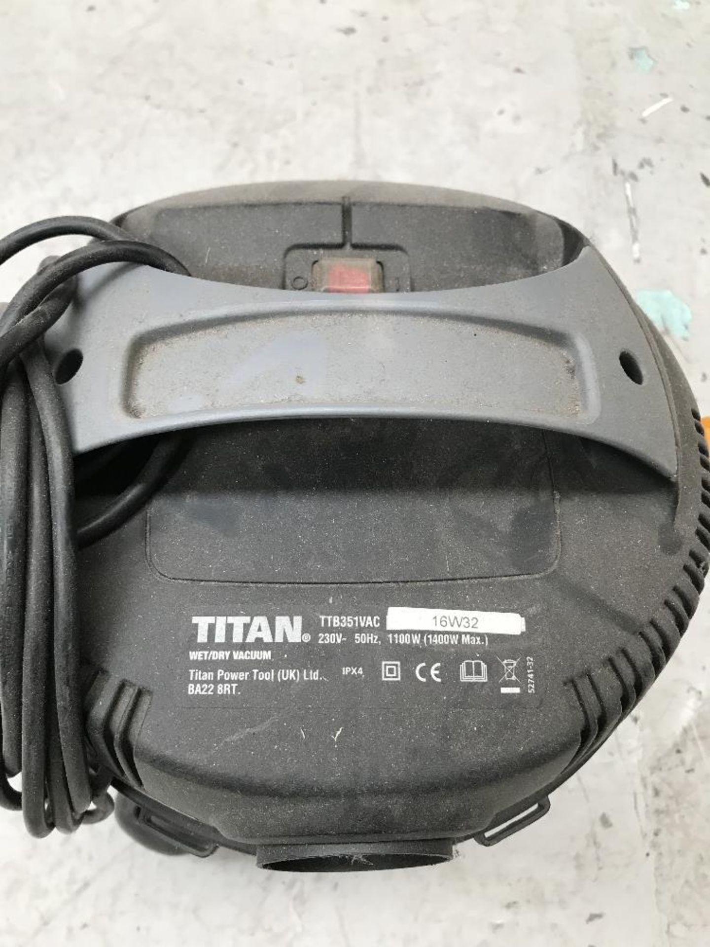 Titan Wet/Dry Vacuum - Image 2 of 2