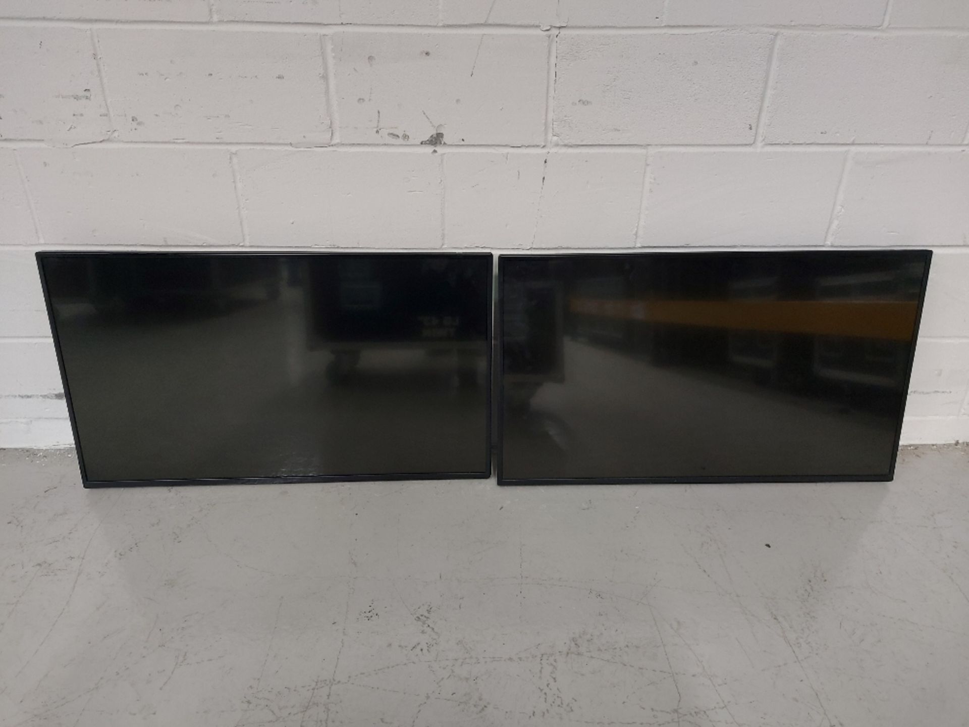 (2) LG 43SM5KD 43'' Displays