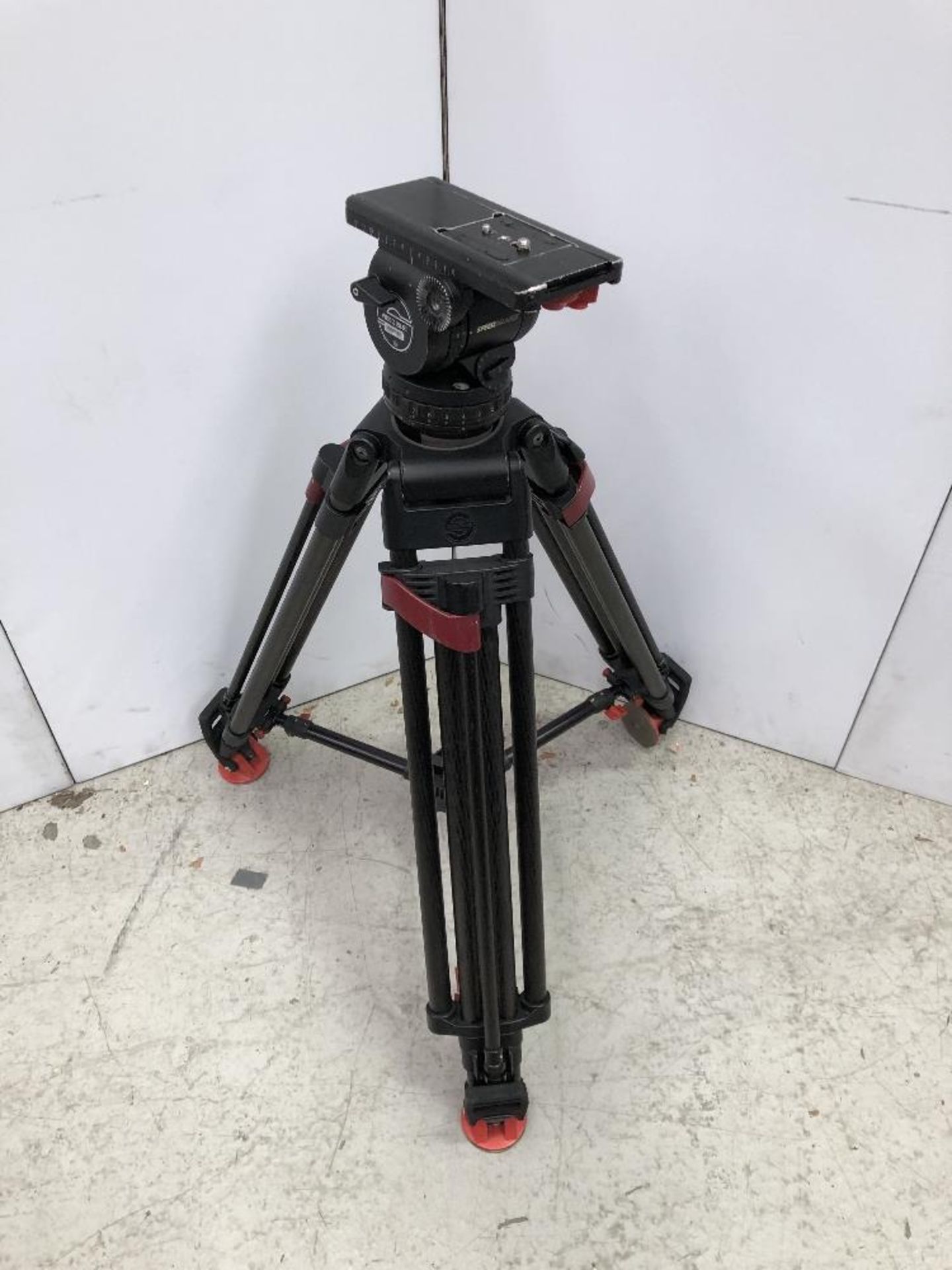 Sachtler V18 S1 Carbon Fibre Medium Camera Tripod With Fluid Head And Sachtler Carry Bag