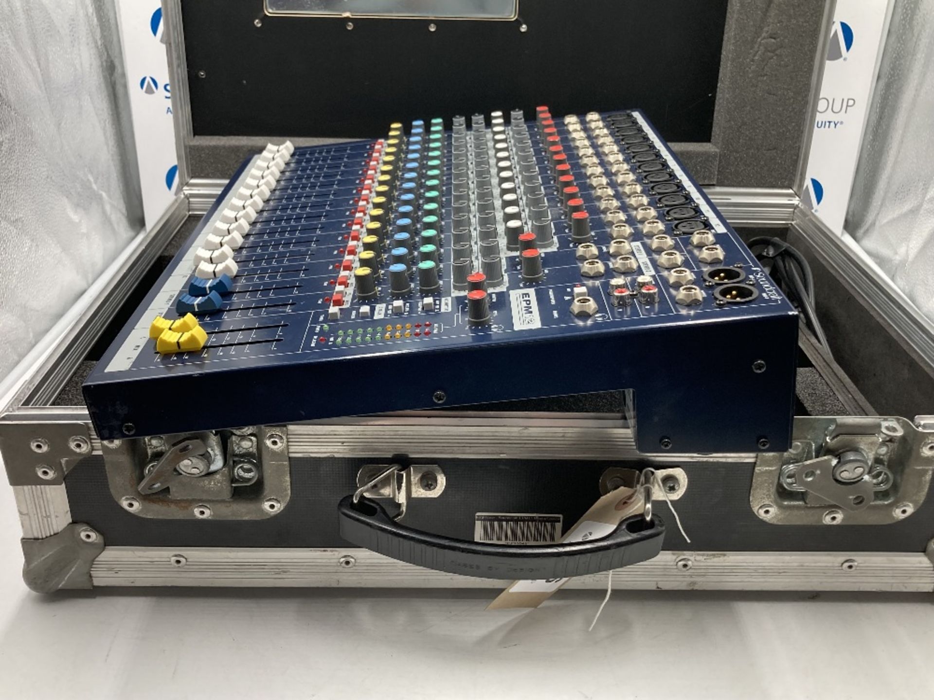 Soundcraft EPM12 Analogue Mixing Console & Heavy Duty Briefcase - Image 6 of 10