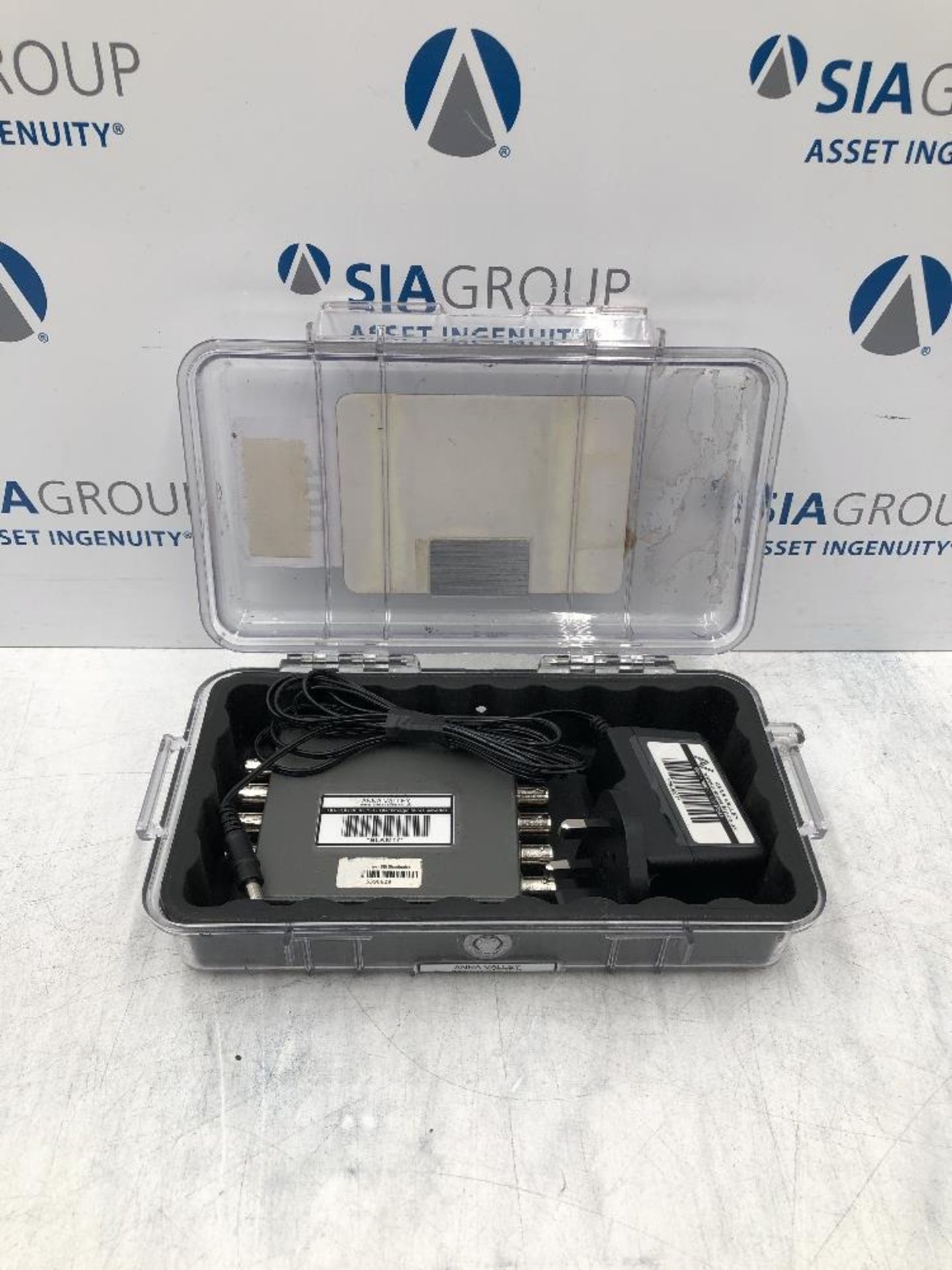 Blackmagic Mini Converter HD-SDI DA 3G 1:8 With Power Cable And Plastic Carry Case