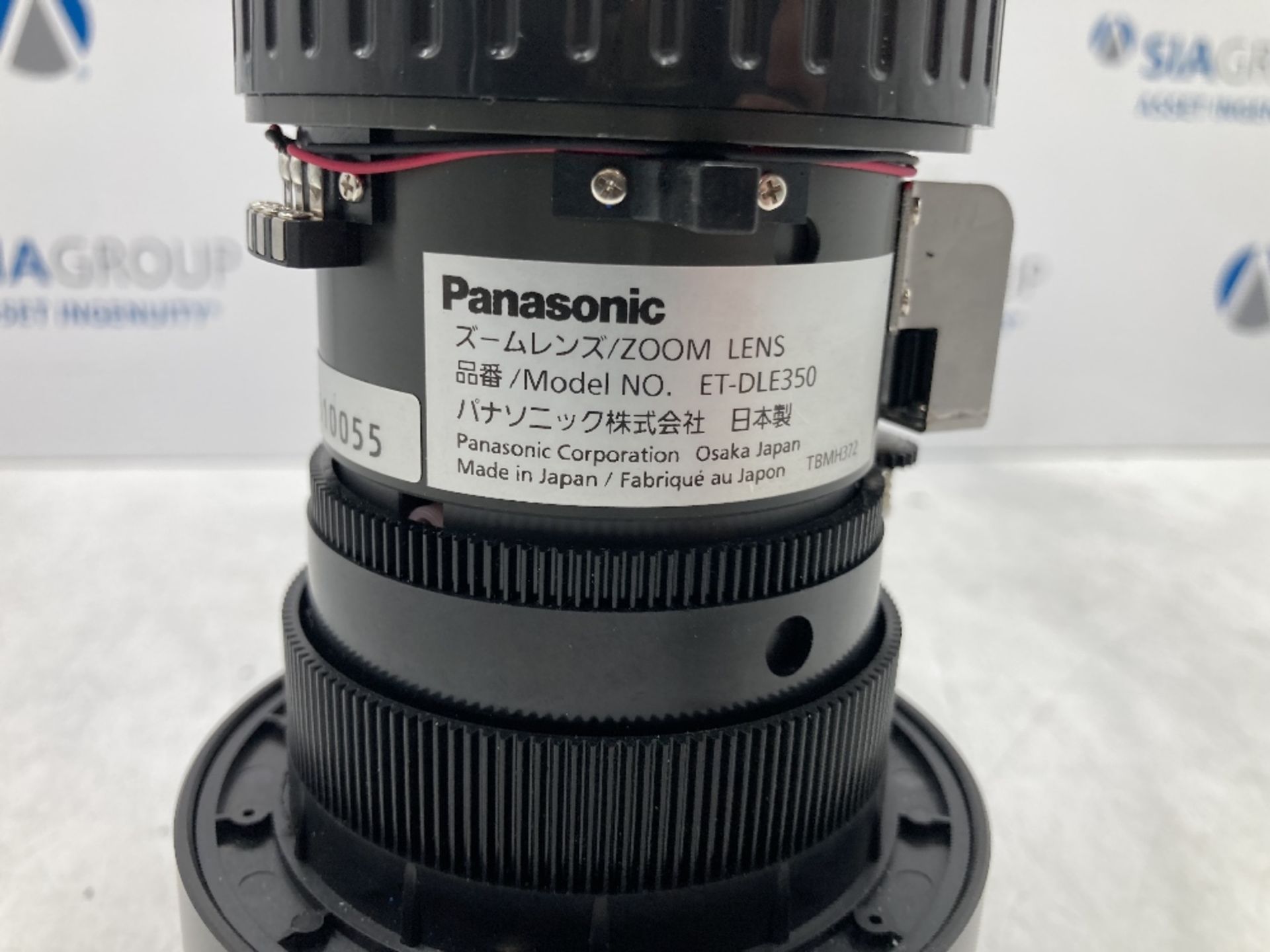 Panasonic ET DLE350 3.6-5.4:1 Zoom Lens With Carrier Case - Bild 4 aus 8