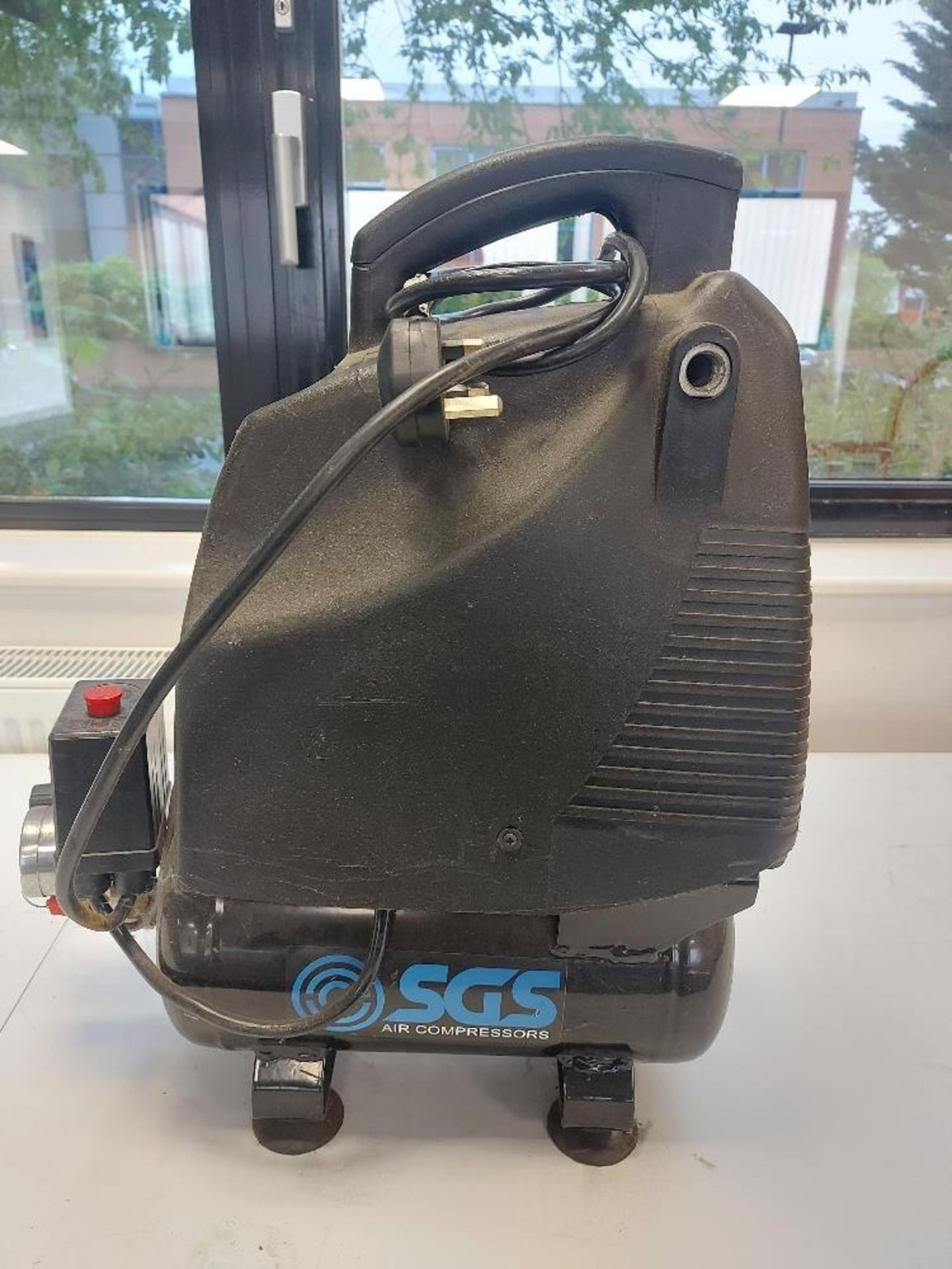 SGS 5.7CFM 240V Compressor - Image 2 of 3