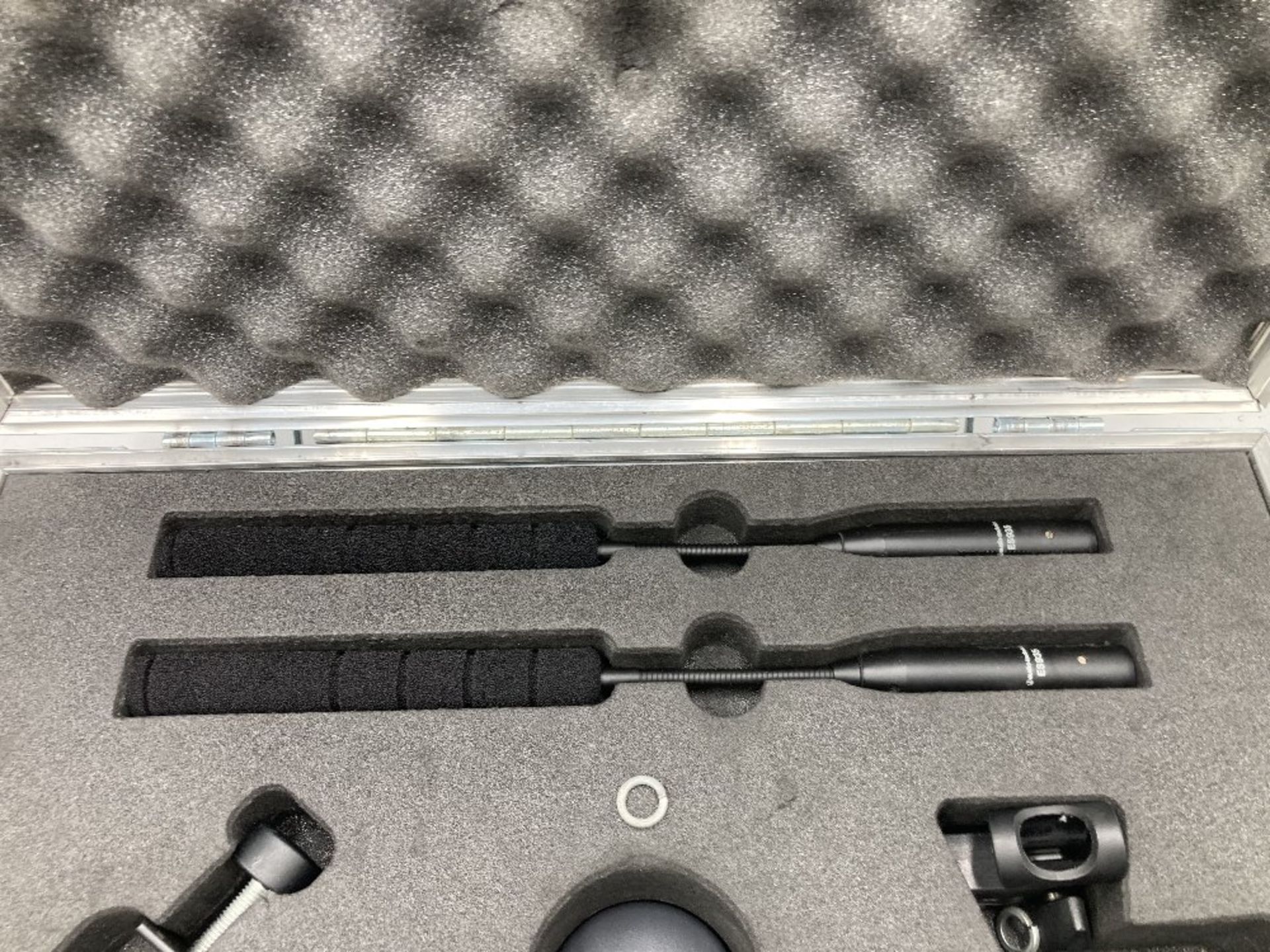 Audio Technica AT935 Kit & Heavy Duty Case - Image 3 of 6