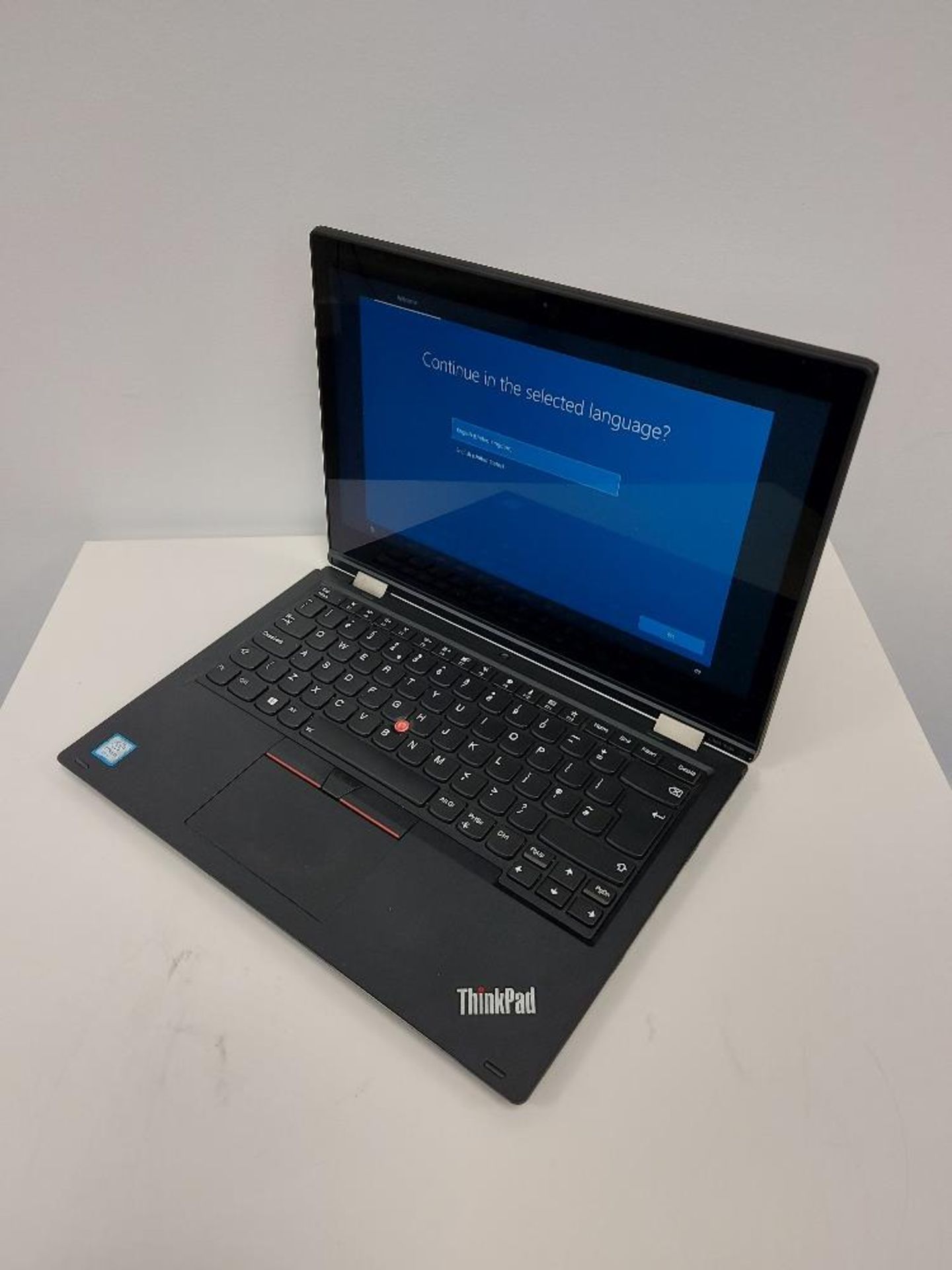 Lenovo Thinkpad L390 Yoga - Image 2 of 5