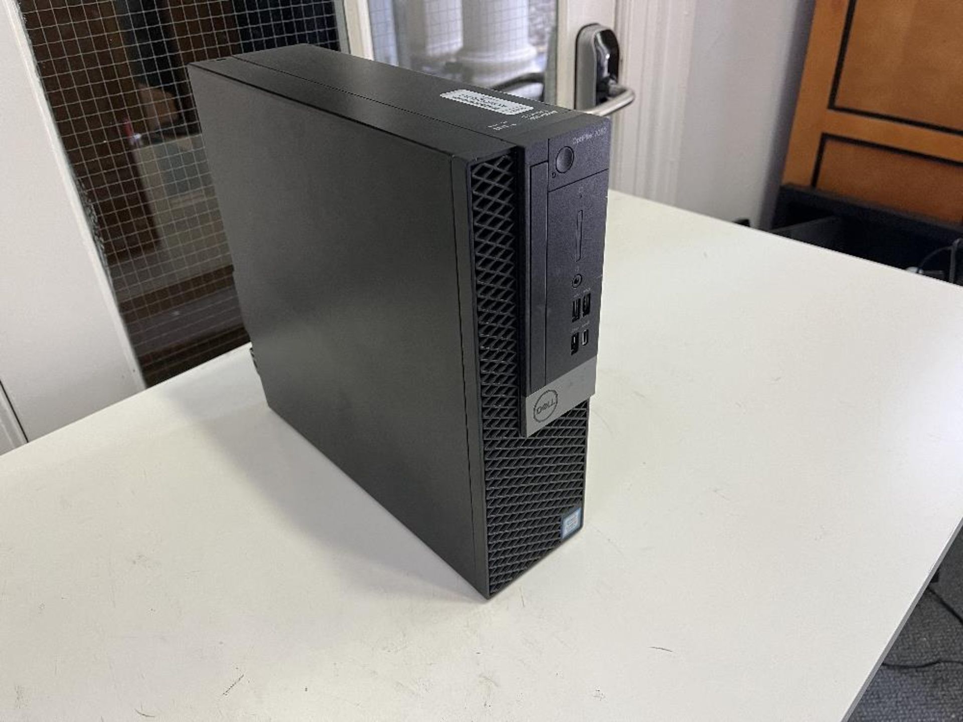 Dell OptiPlex 7060 - Image 2 of 3