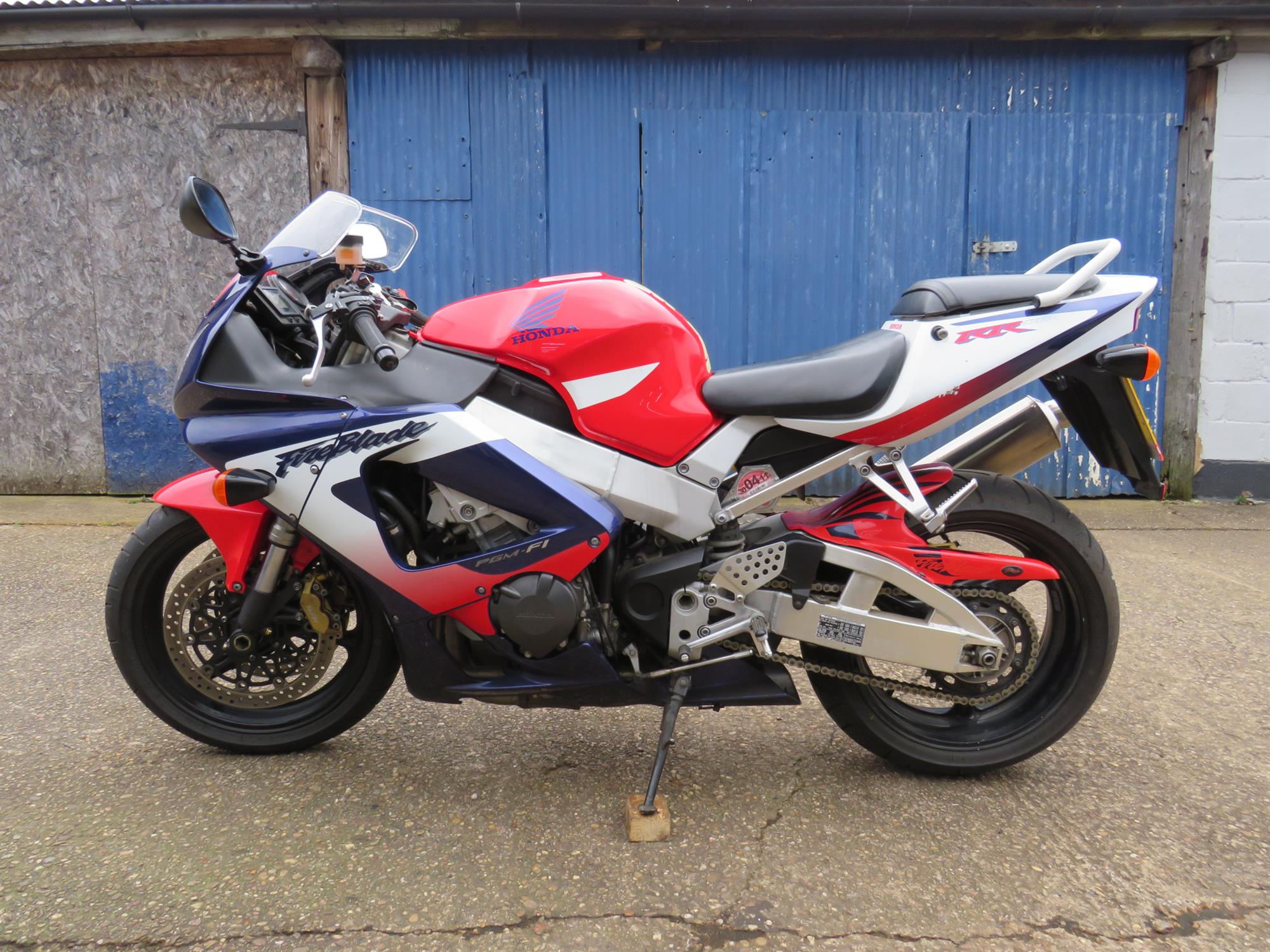 2000 Honda CBR900RR Fireblade 929cc - Image 2 of 10