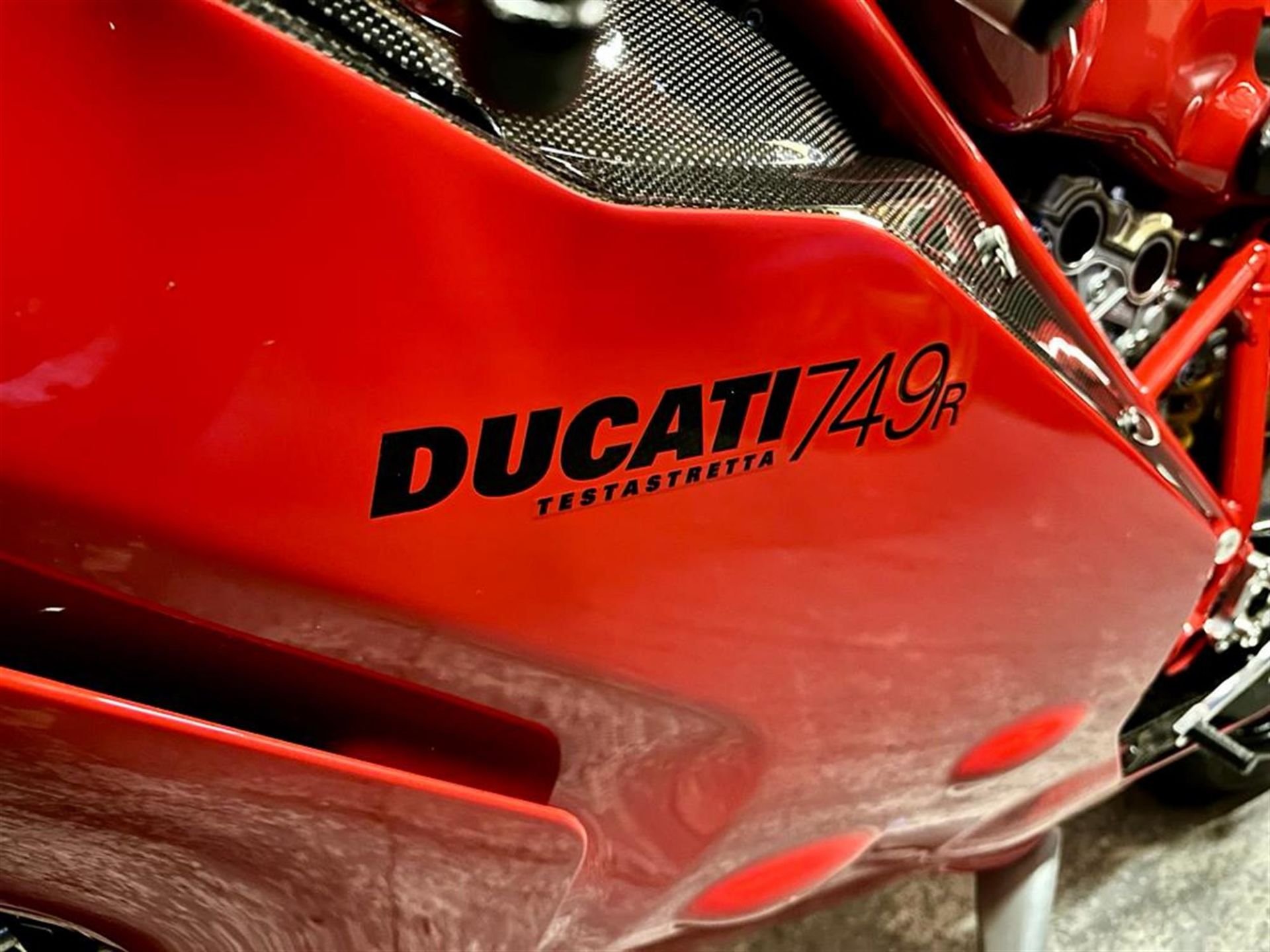 2004 Ducati 749R 749cc - Image 7 of 10