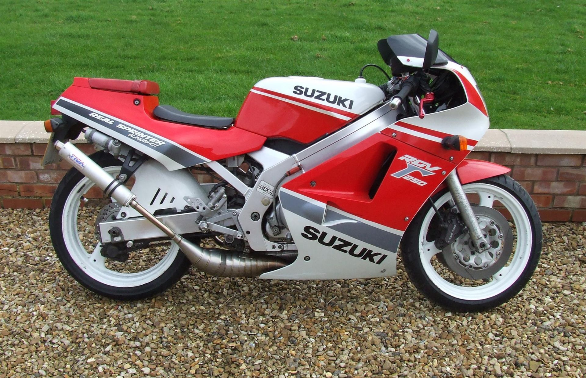 1990 Suzuki RGV250R 249cc