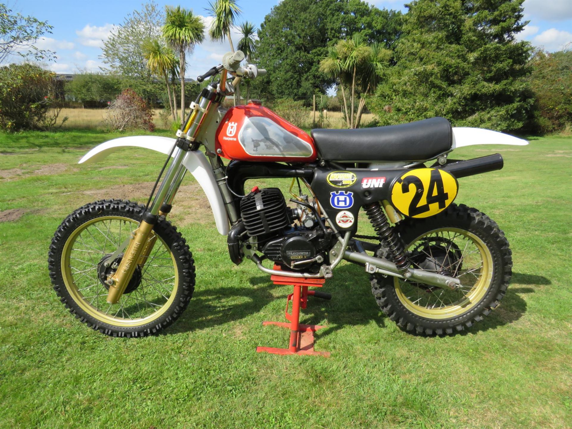 c.1981 Husqvarna CR250 250cc - Image 2 of 10