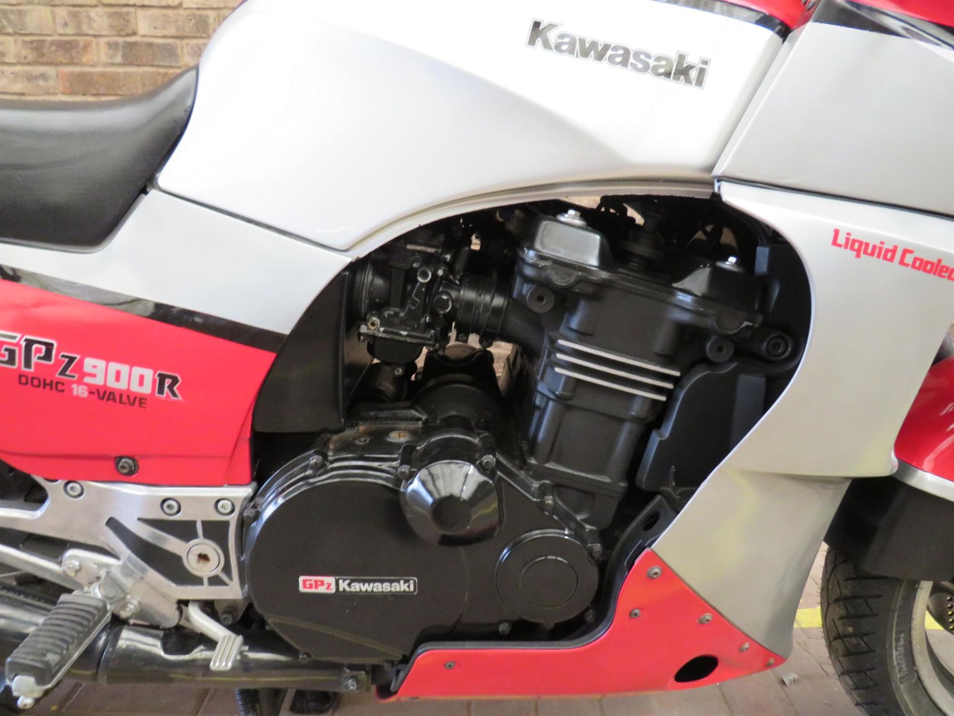 1986 Kawasaki GPZ900R 908cc - Image 3 of 10