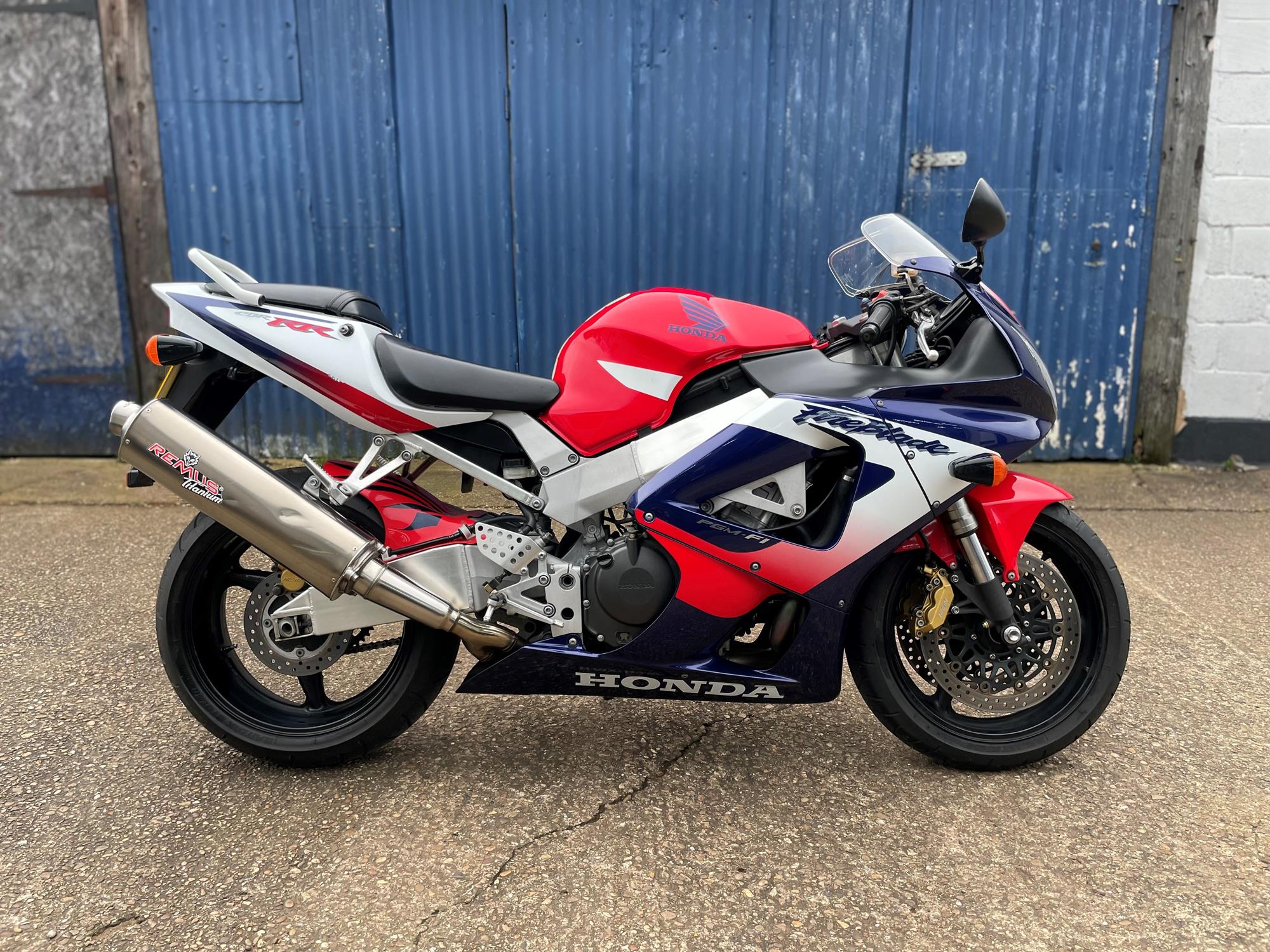 2000 Honda CBR900RR Fireblade 929cc