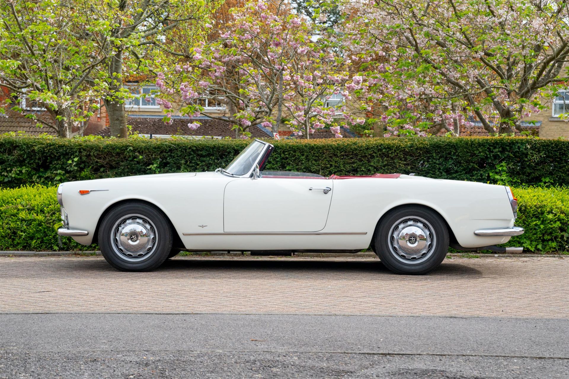 1959 Alfa Romeo 2000 Spider by Touring - Image 5 of 10