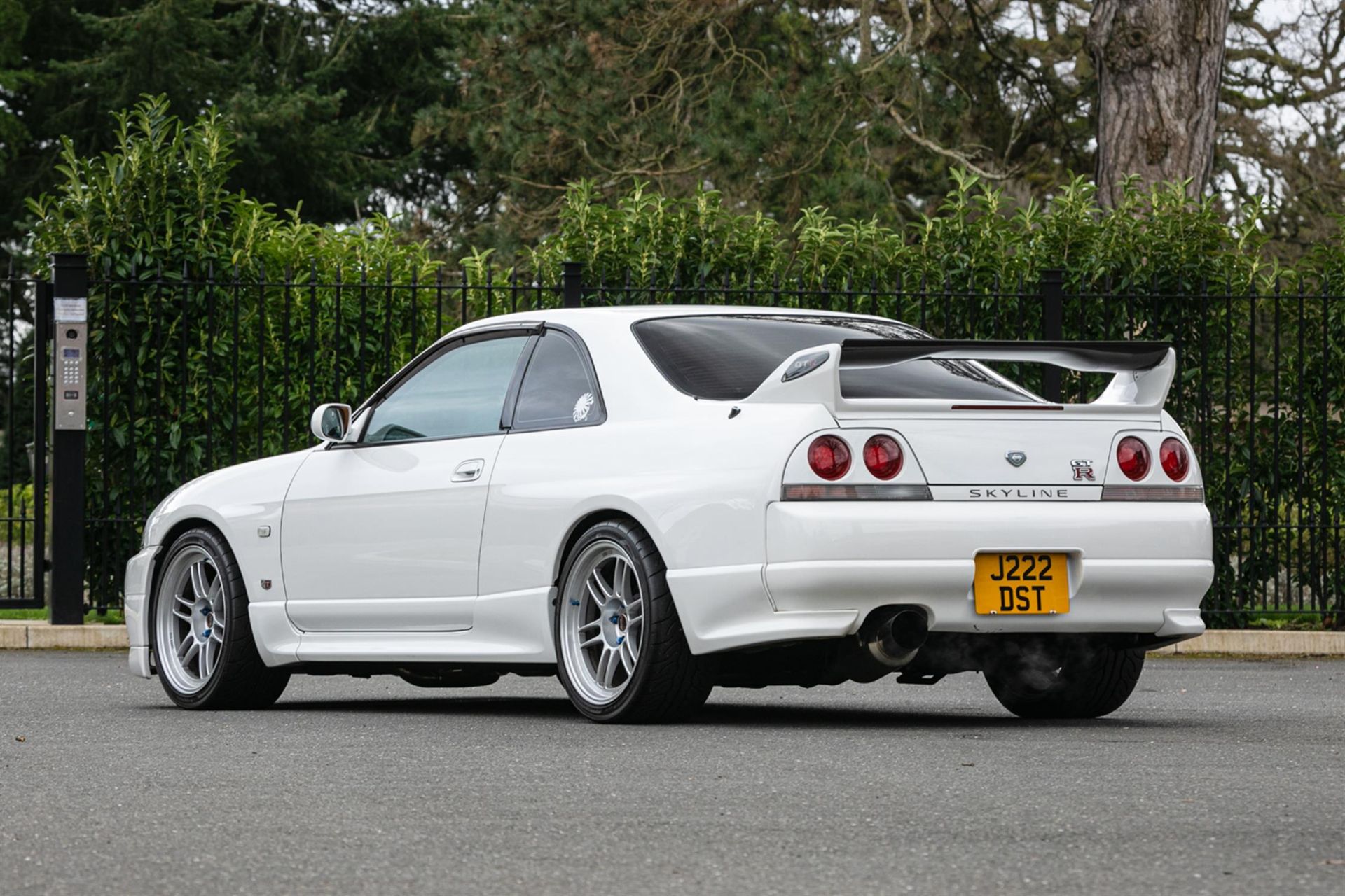 1995 Nissan Skyline R33 GT-R - Image 4 of 10