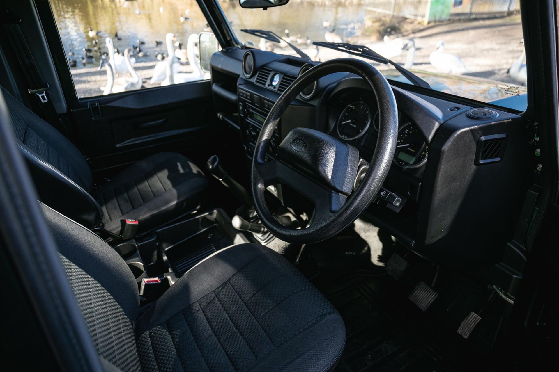 2008 Land Rover Defender 90 TDCi 2.4 County Station Wagon - Image 2 of 10