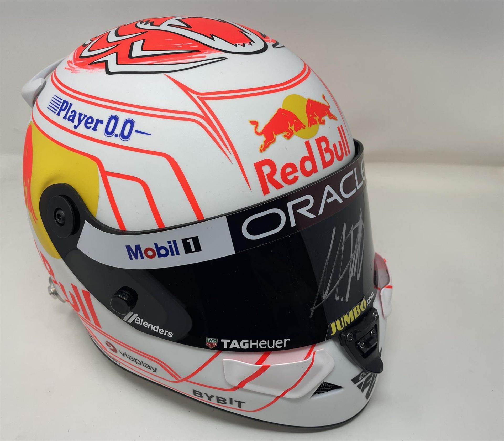 Replica Max Verstappen Japanese Grand Prix 2023 Helmet Signed to Visor - Image 4 of 10