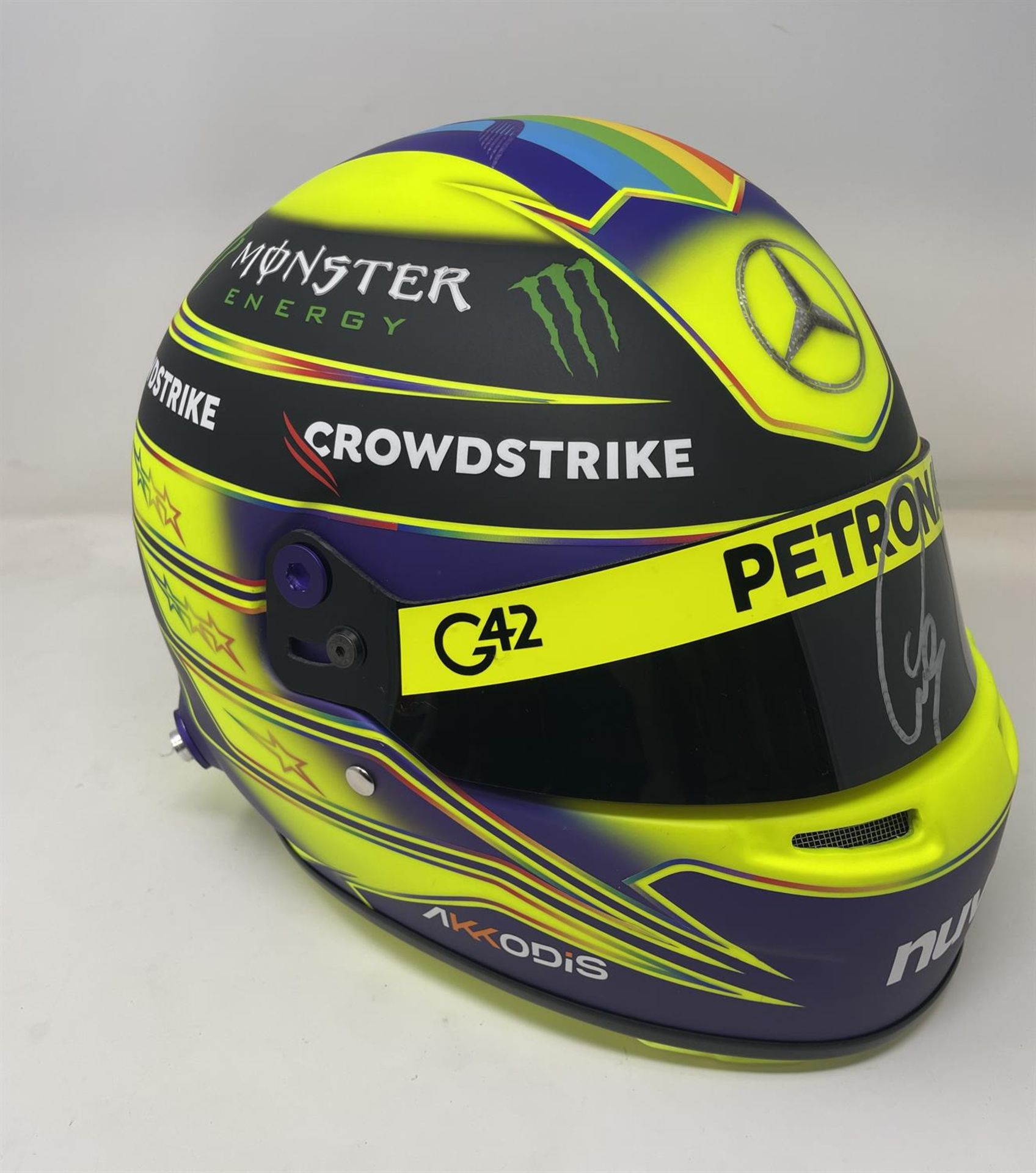 Replica Lewis Hamilton 2023 Helmet with Signature to the Visor - Image 8 of 10
