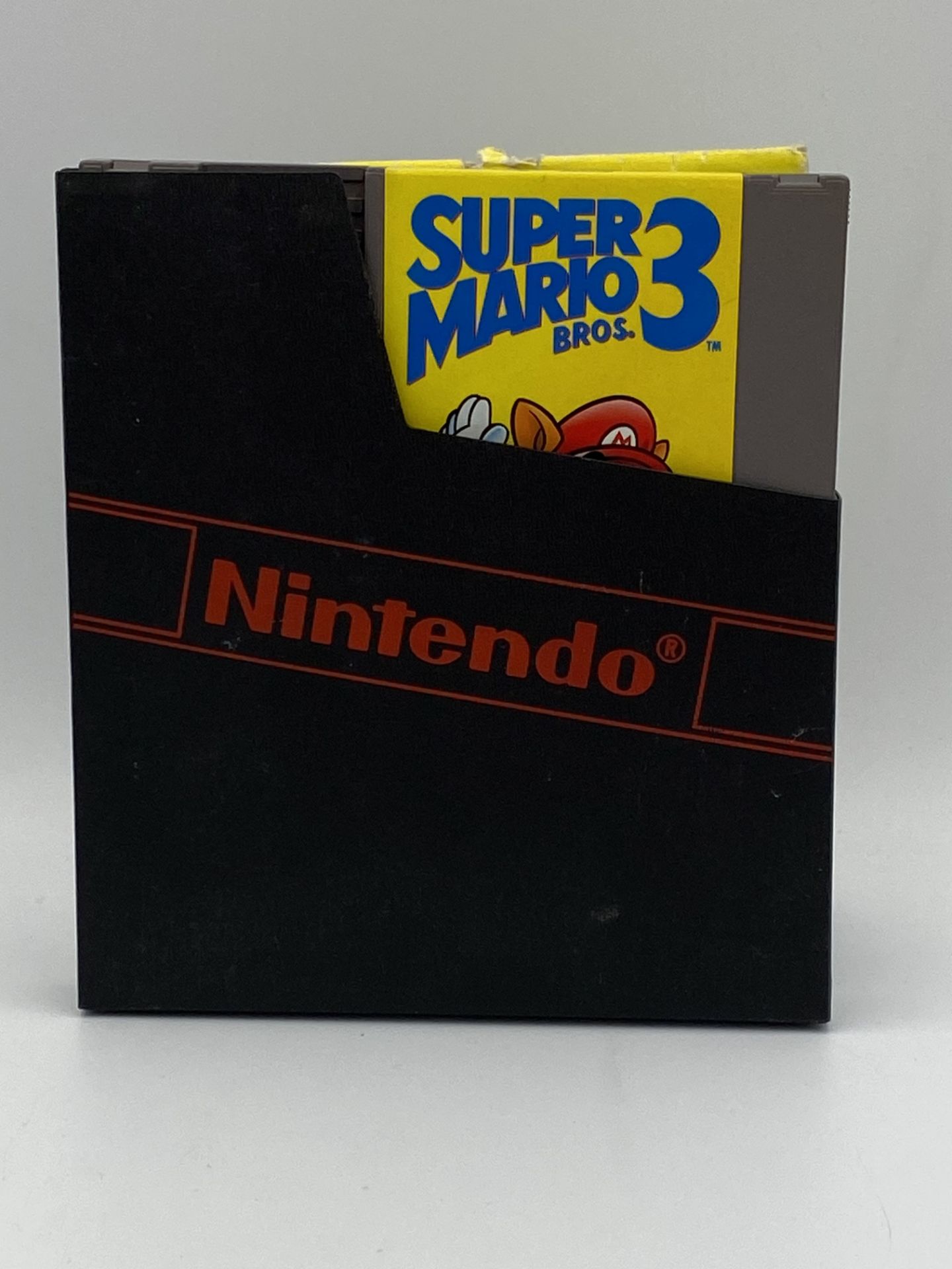 Nintendo NES Super Mario 3 cartridge, with instructions - Image 2 of 3