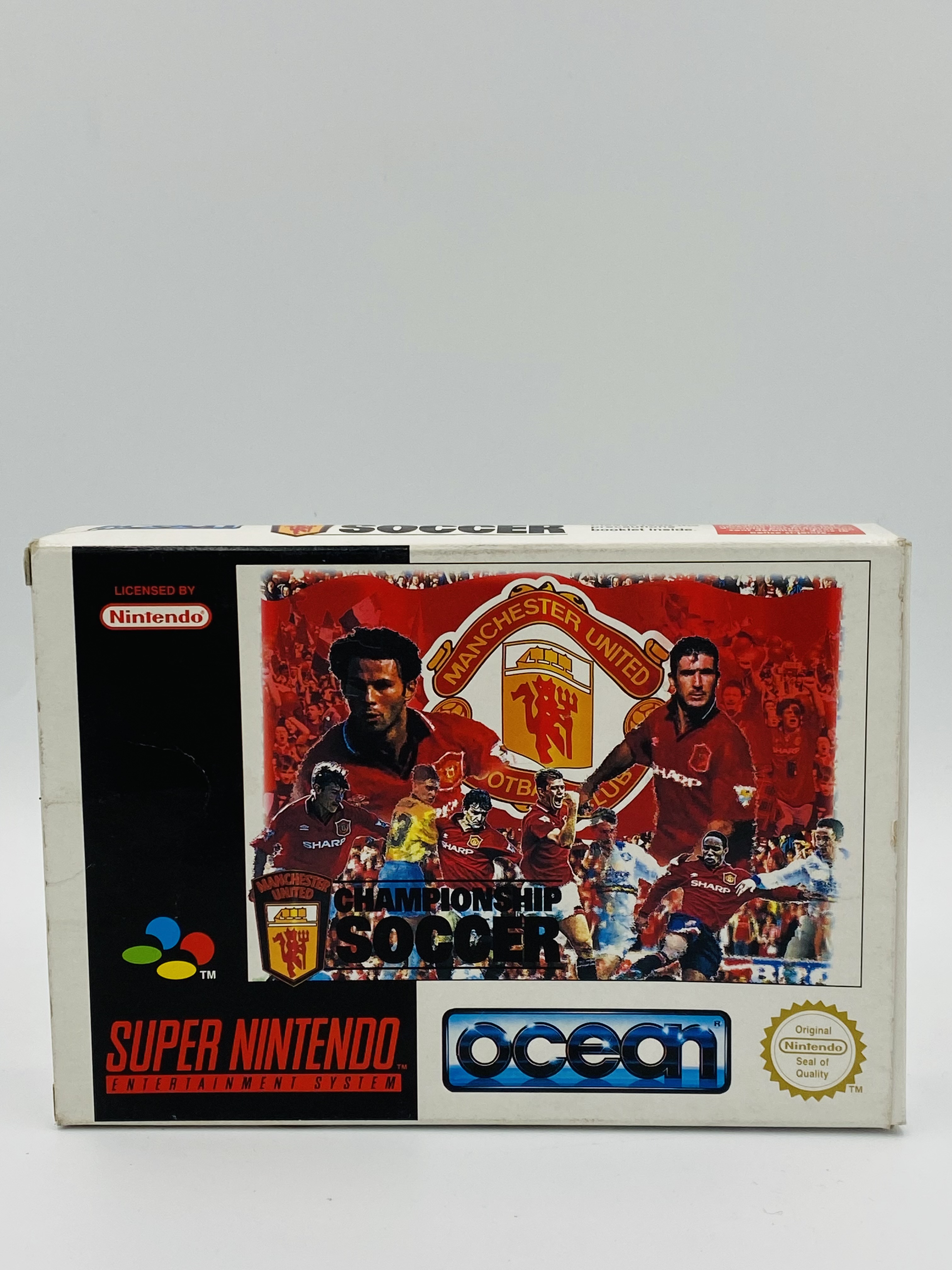 Ocean Super Nintendo Entertainment System Manchester United Championship Soccer, boxed