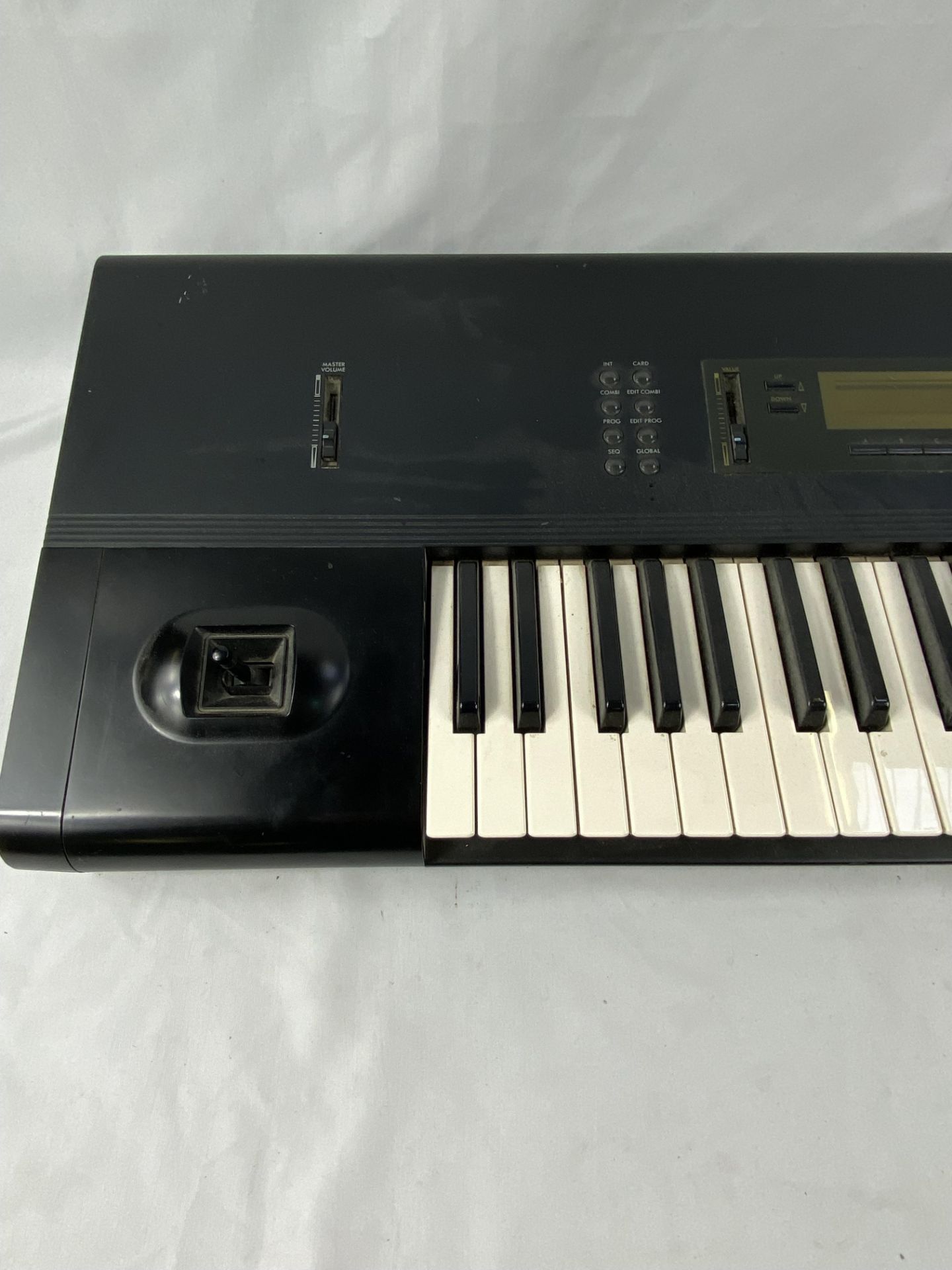 Korg M1 music workstation - Image 2 of 3