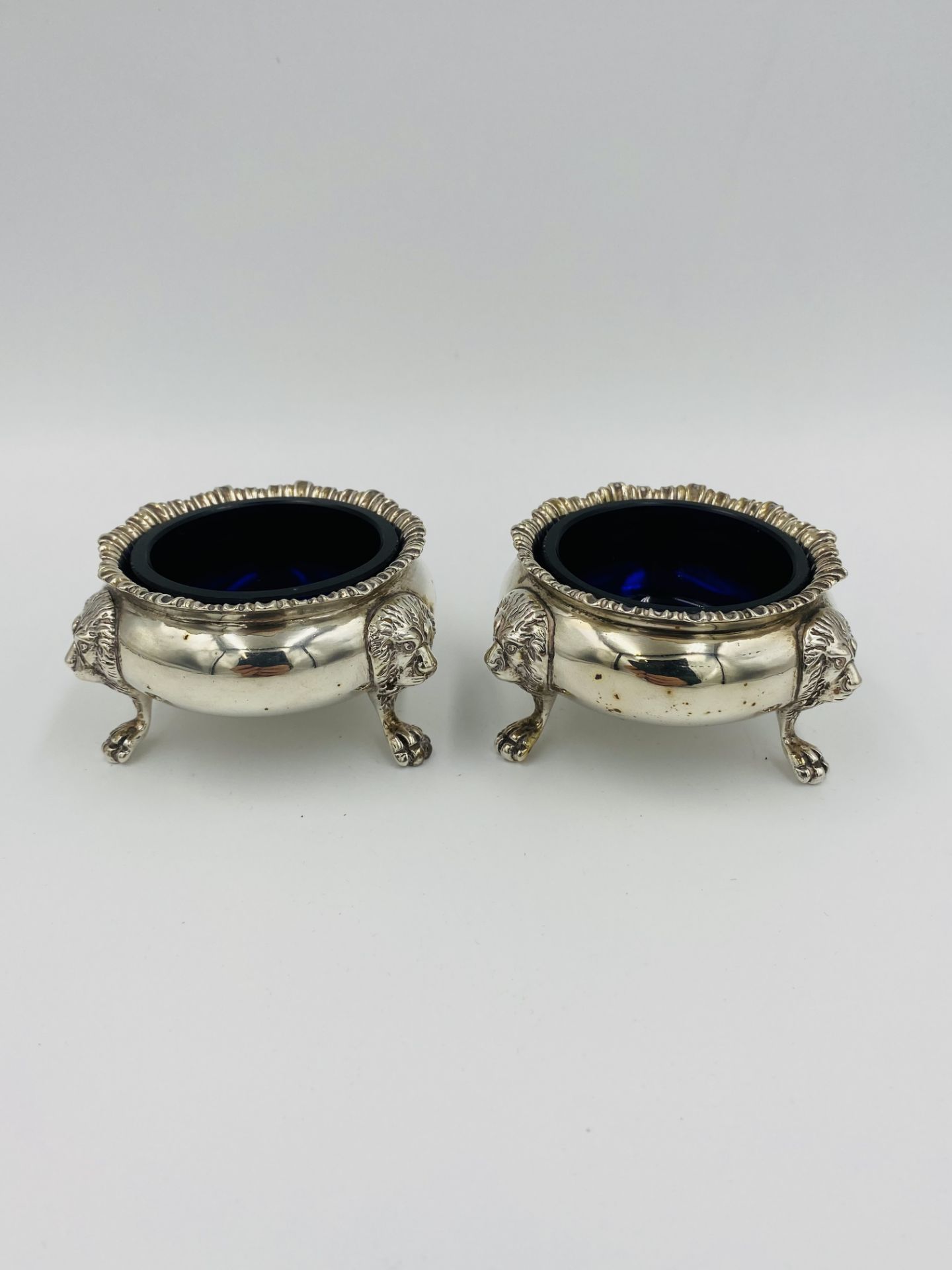 A pair of silver cruet bowls together with a silver filigree bonbon dish - Image 7 of 7