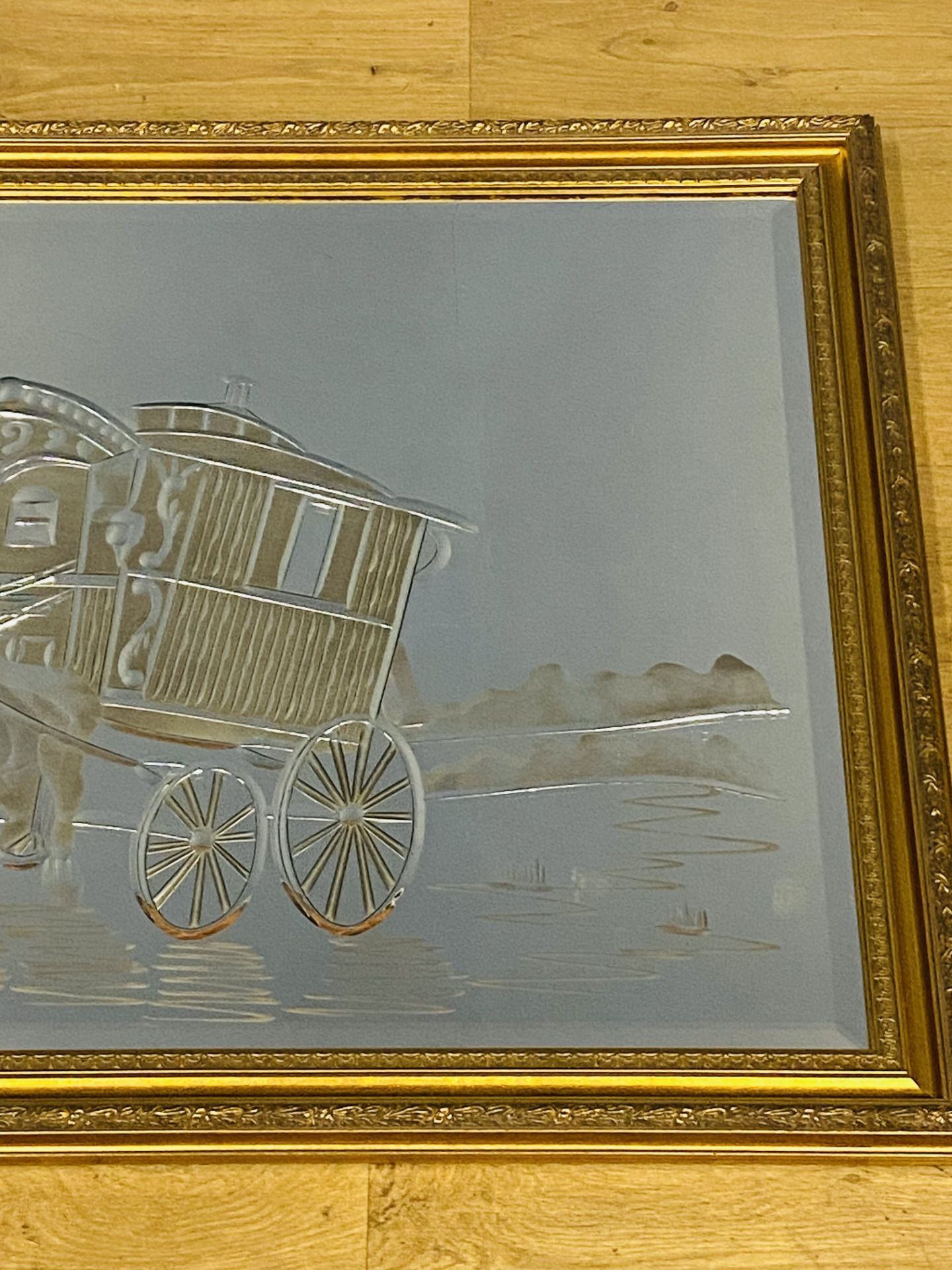 Framed bevel edge mirror with etched living wagon - Image 4 of 5