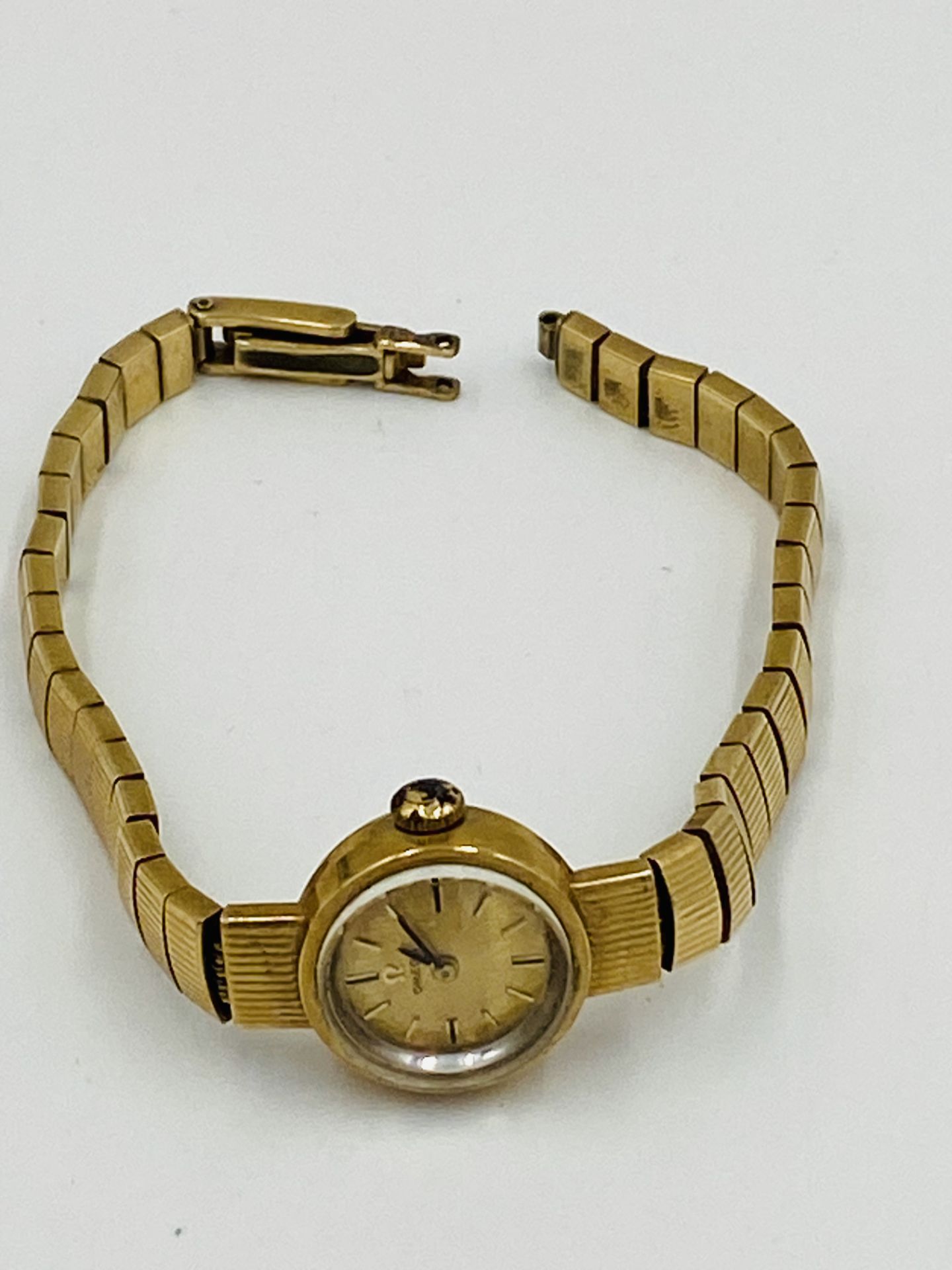 Ladies cocktail watch on 9ct gold strap - Image 5 of 5