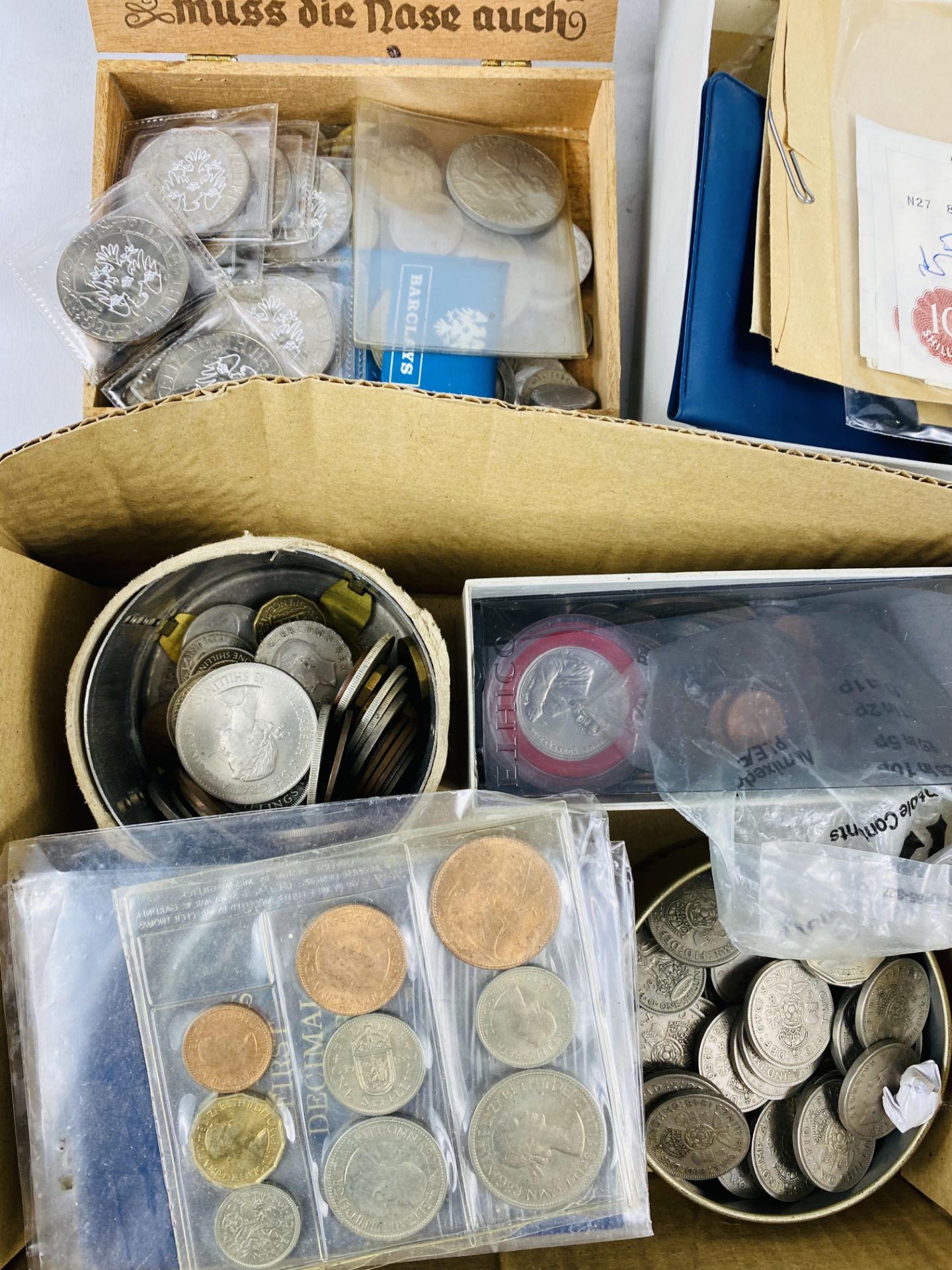 Quantity of World coins and banknotes - Image 2 of 4