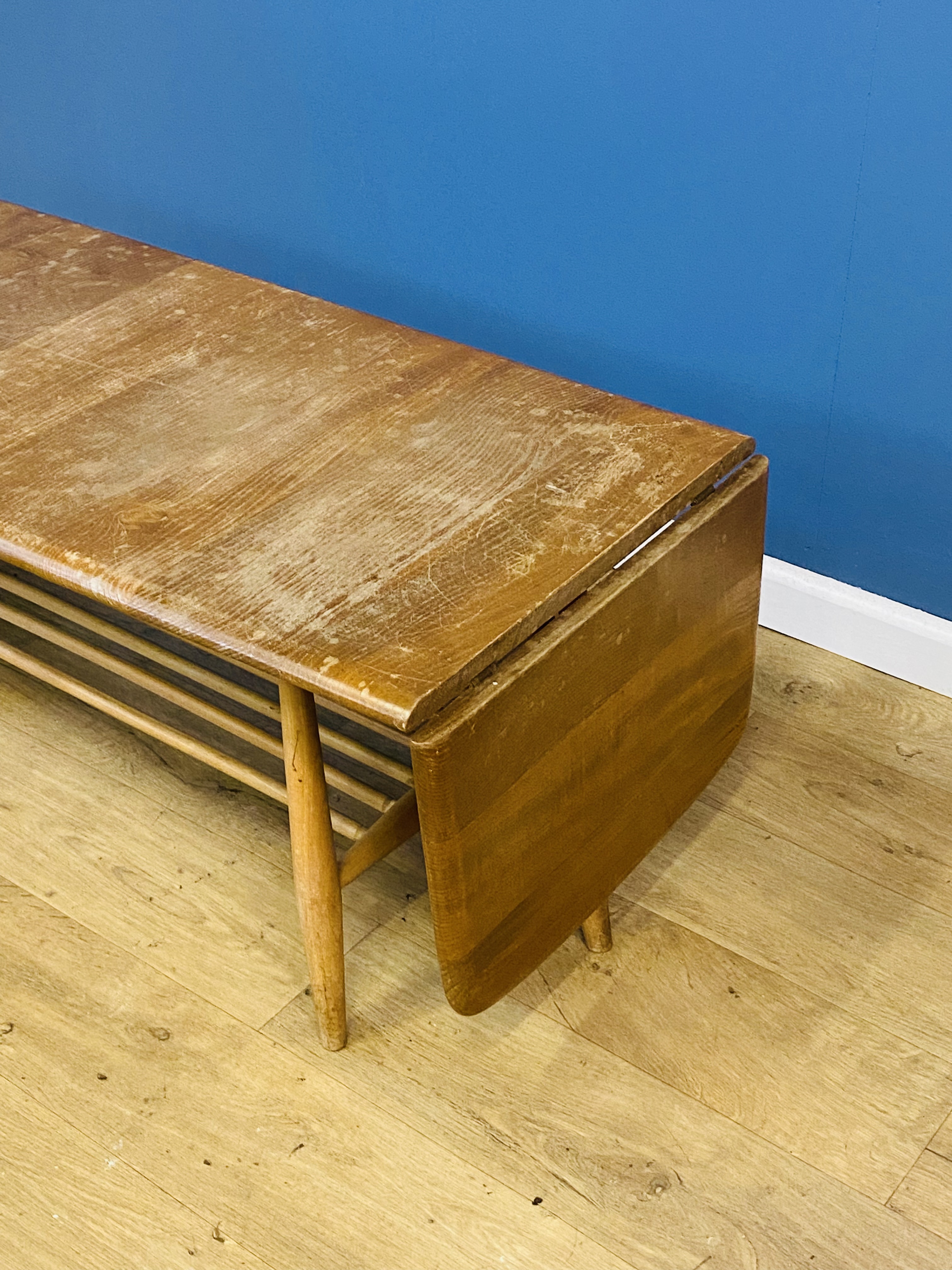 Beech Ercol drop leaf coffee table - Image 3 of 4