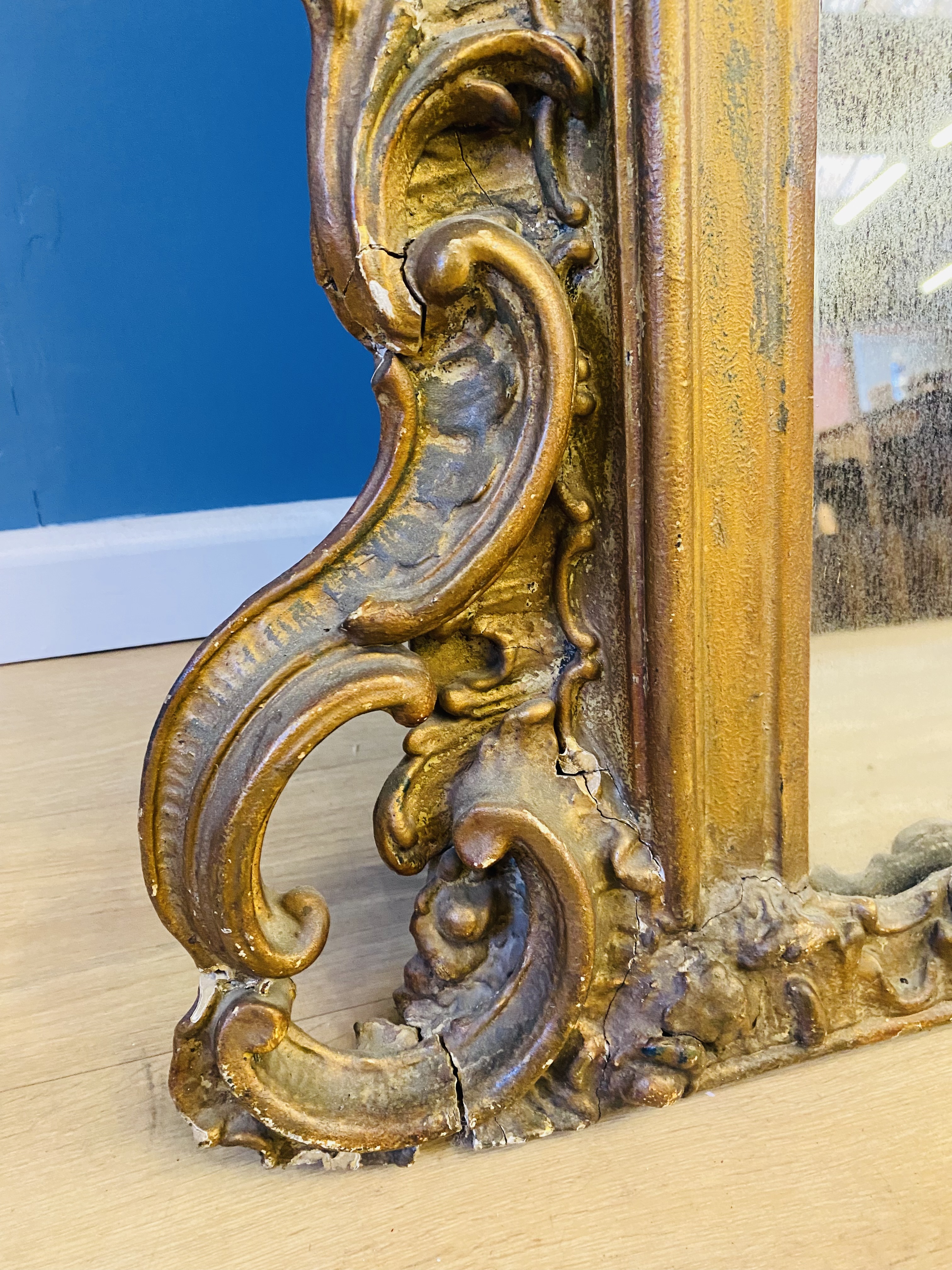 19th century carved giltwood mirror - Image 6 of 7