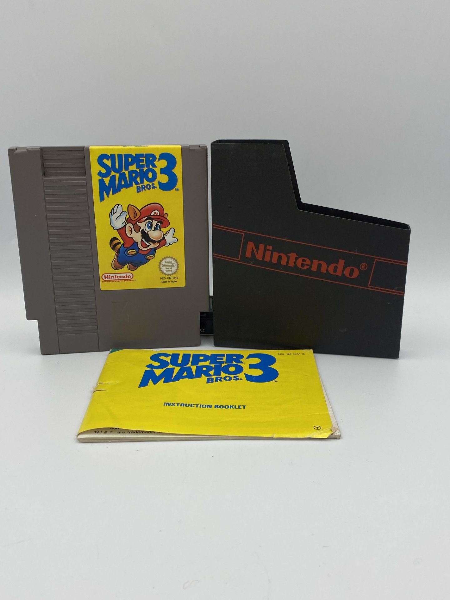 Nintendo NES Super Mario 3 cartridge, with instructions - Bild 2 aus 3