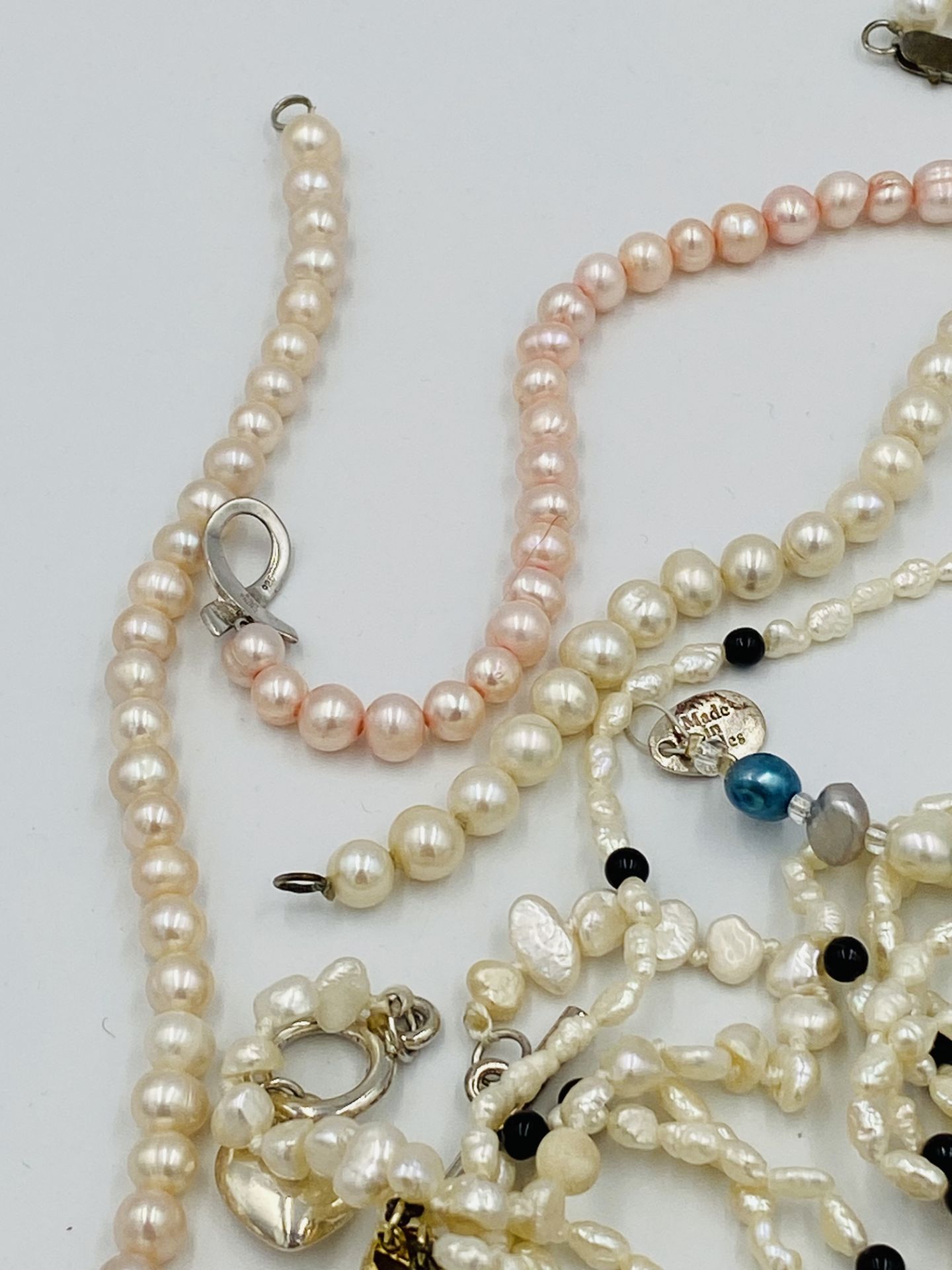 Ten pearl bracelets. - Bild 3 aus 4