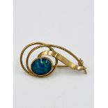 9ct gold brooch set with an opal