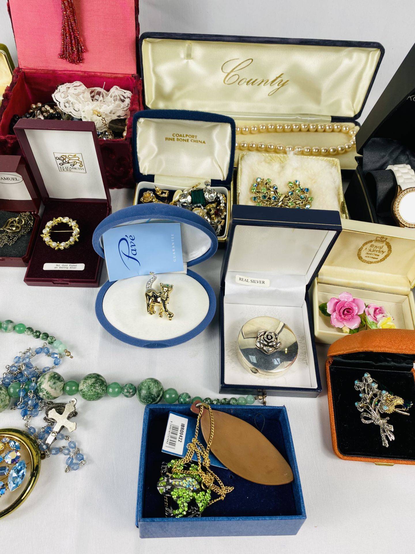 Quantity of costume jewellery - Image 3 of 6