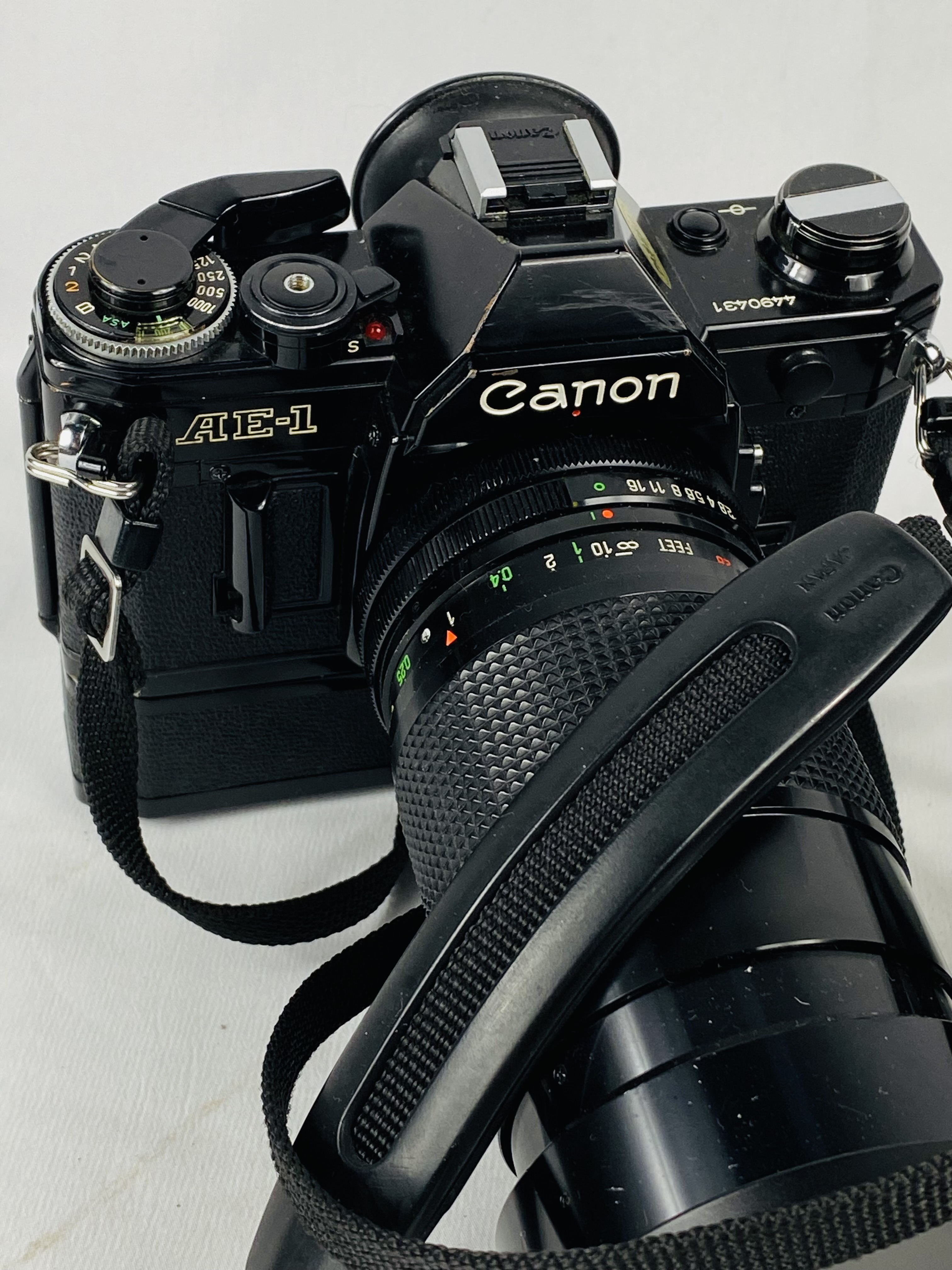 Canon EOS 40D together with a Canon AE-1 camera - Image 4 of 6