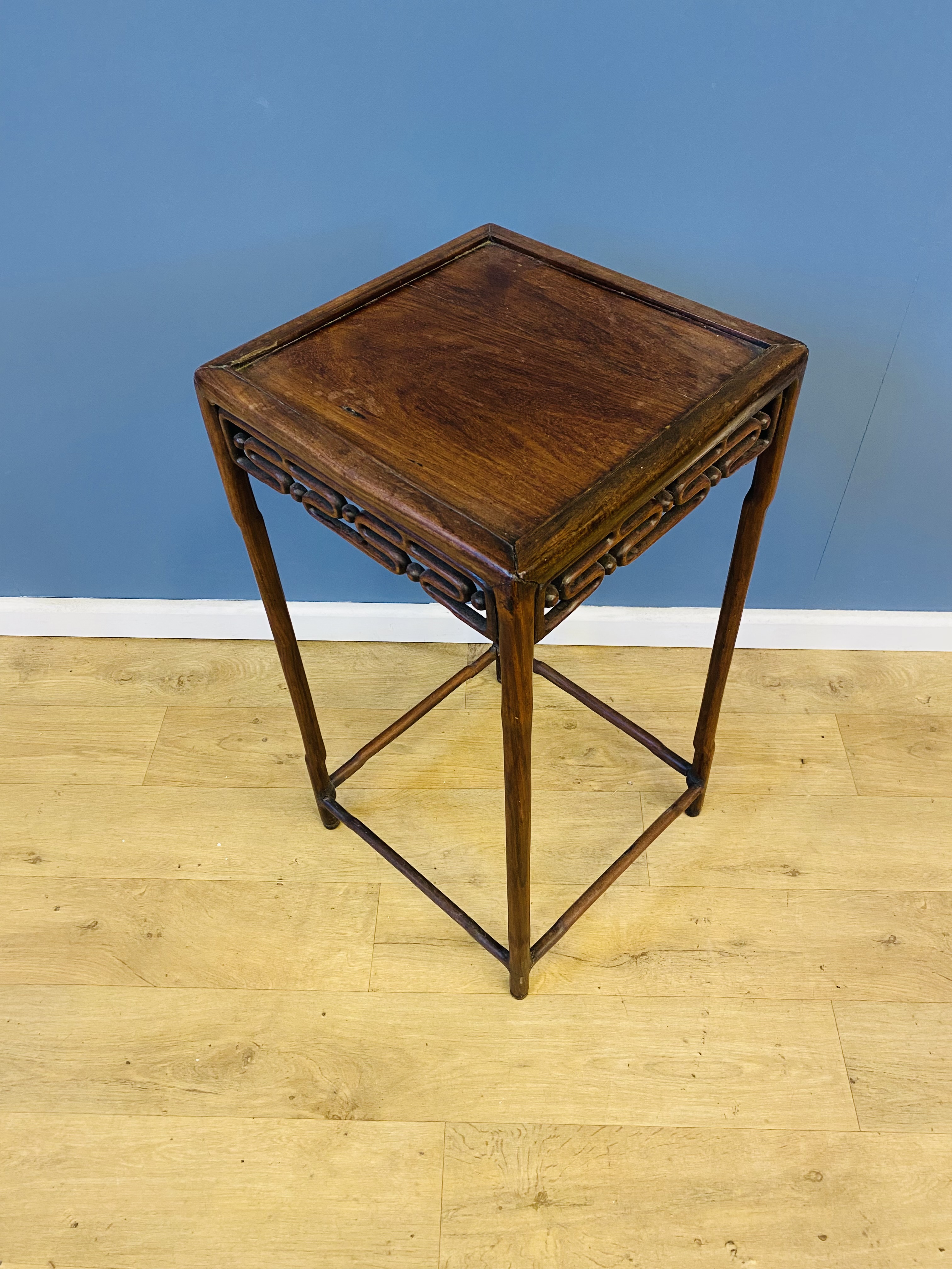 19th century hardwood lamp table - Image 4 of 5