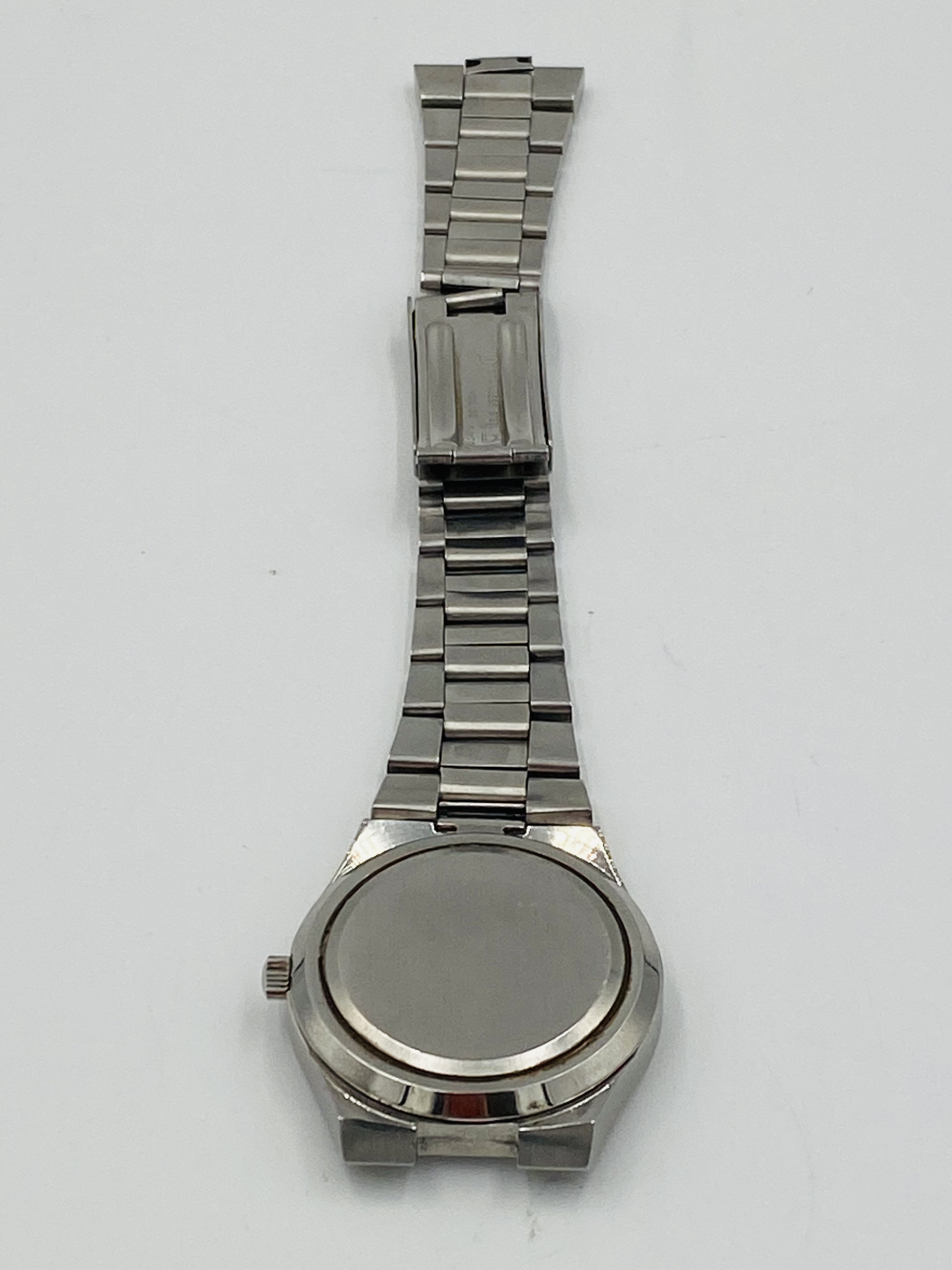 An Omega stainless steel Omega Seamaster Cosmic 2000 Automatic - Image 5 of 5