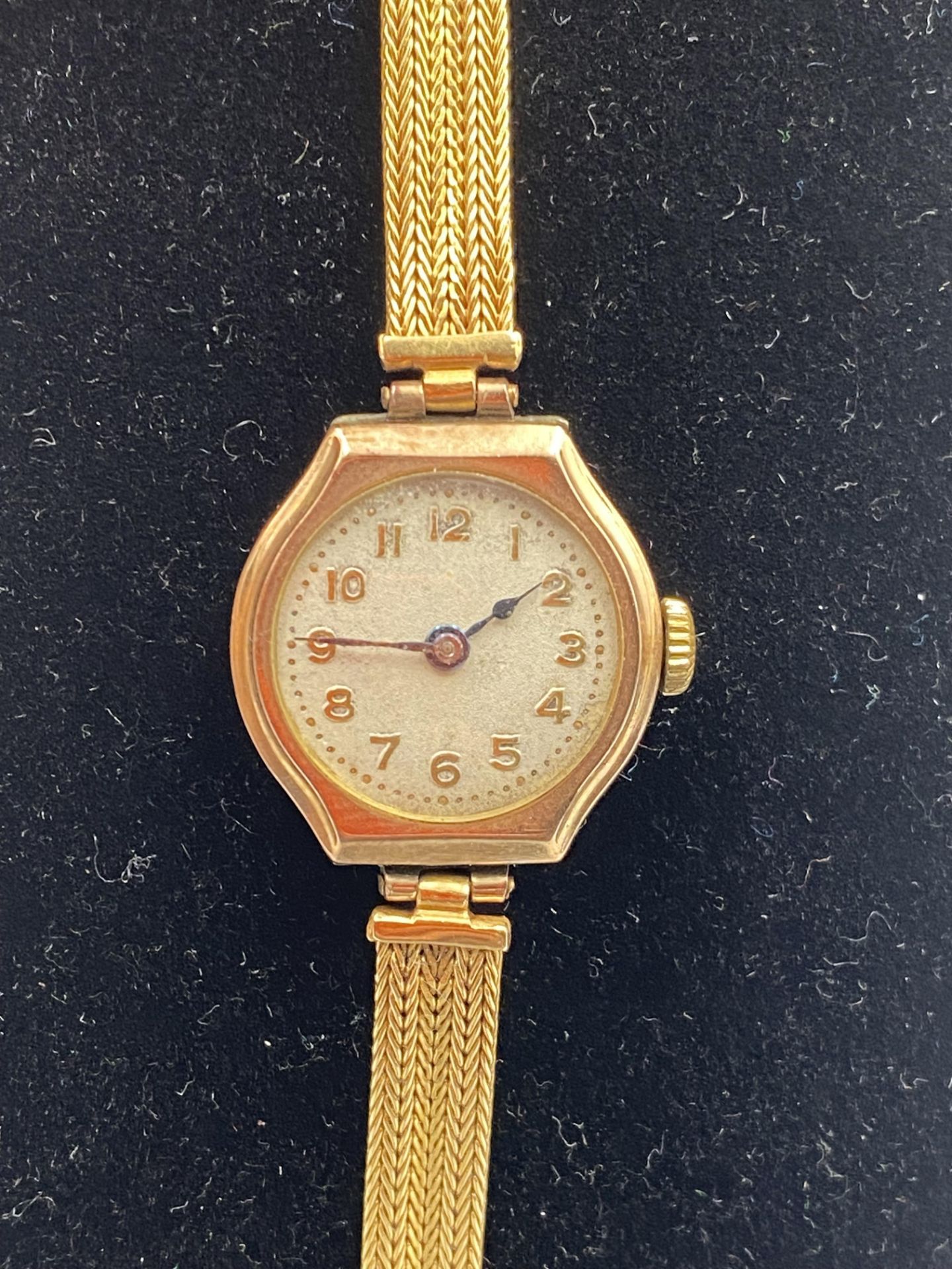 Ladies wristwatch on 18ct gold strap - Image 4 of 6